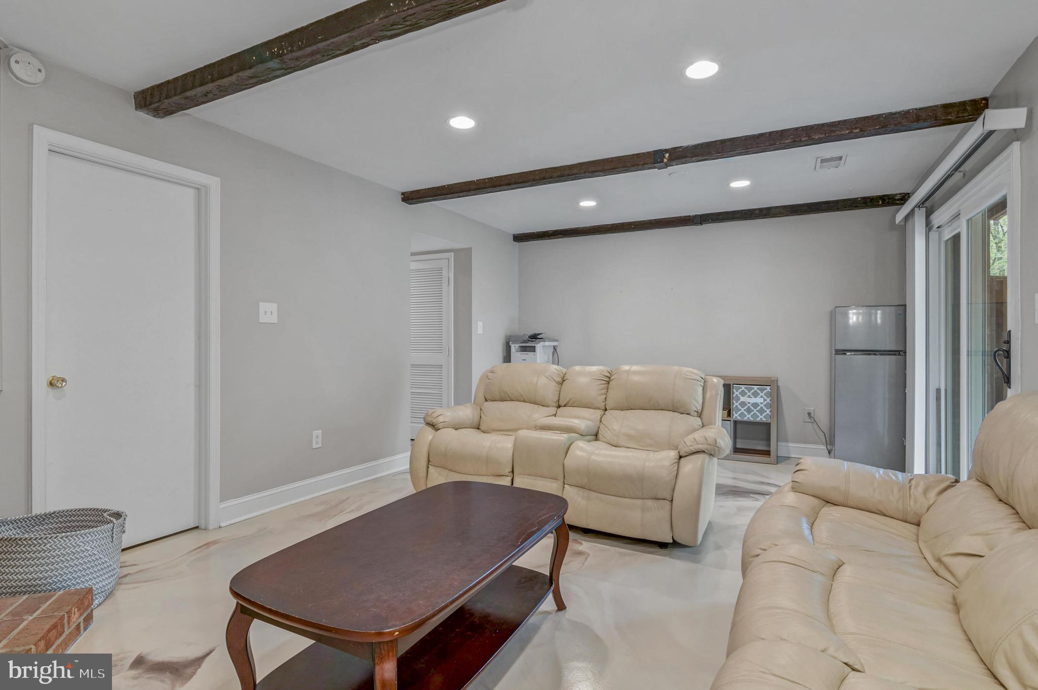 KINGS PARK WEST - Residential