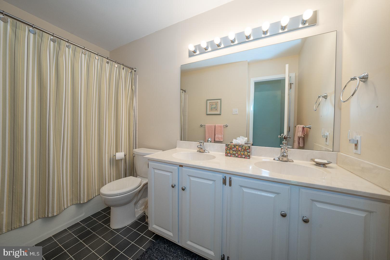 WAYNESBROOKE EAST - Residential