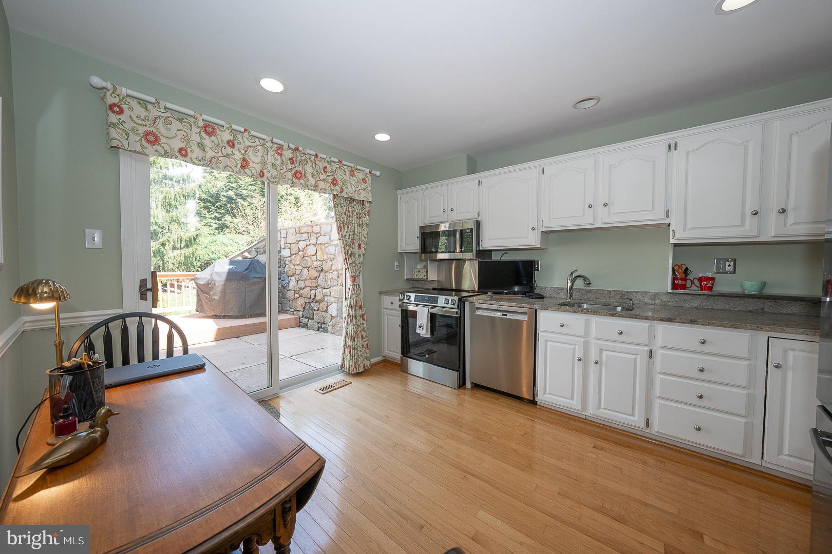 WAYNESBROOKE EAST - Residential