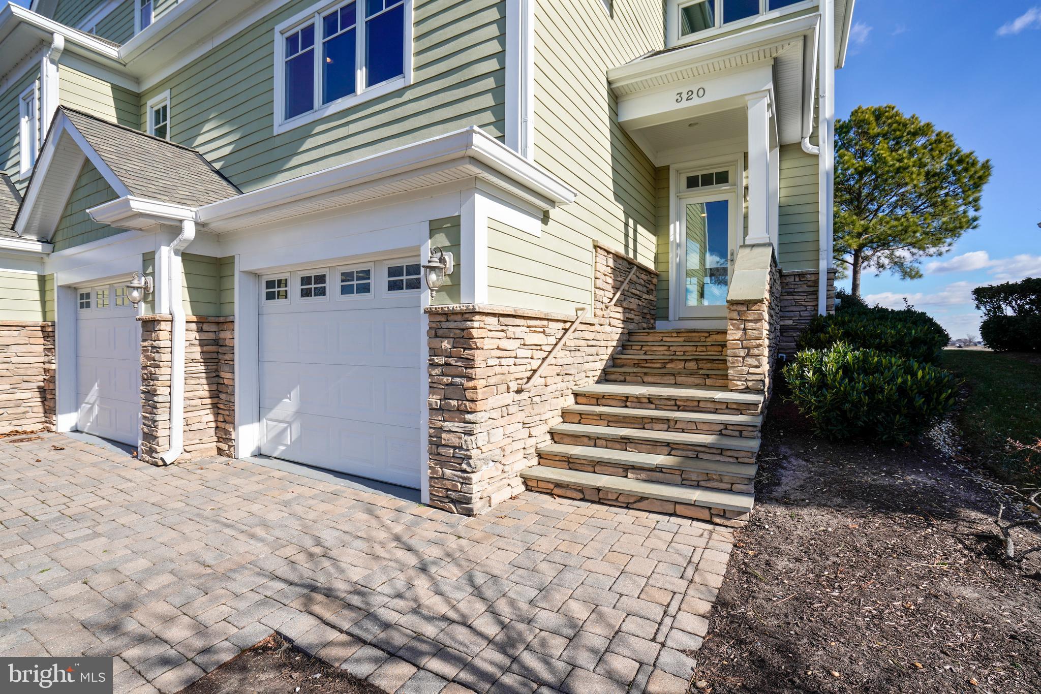 NARROWS POINTE - Residential