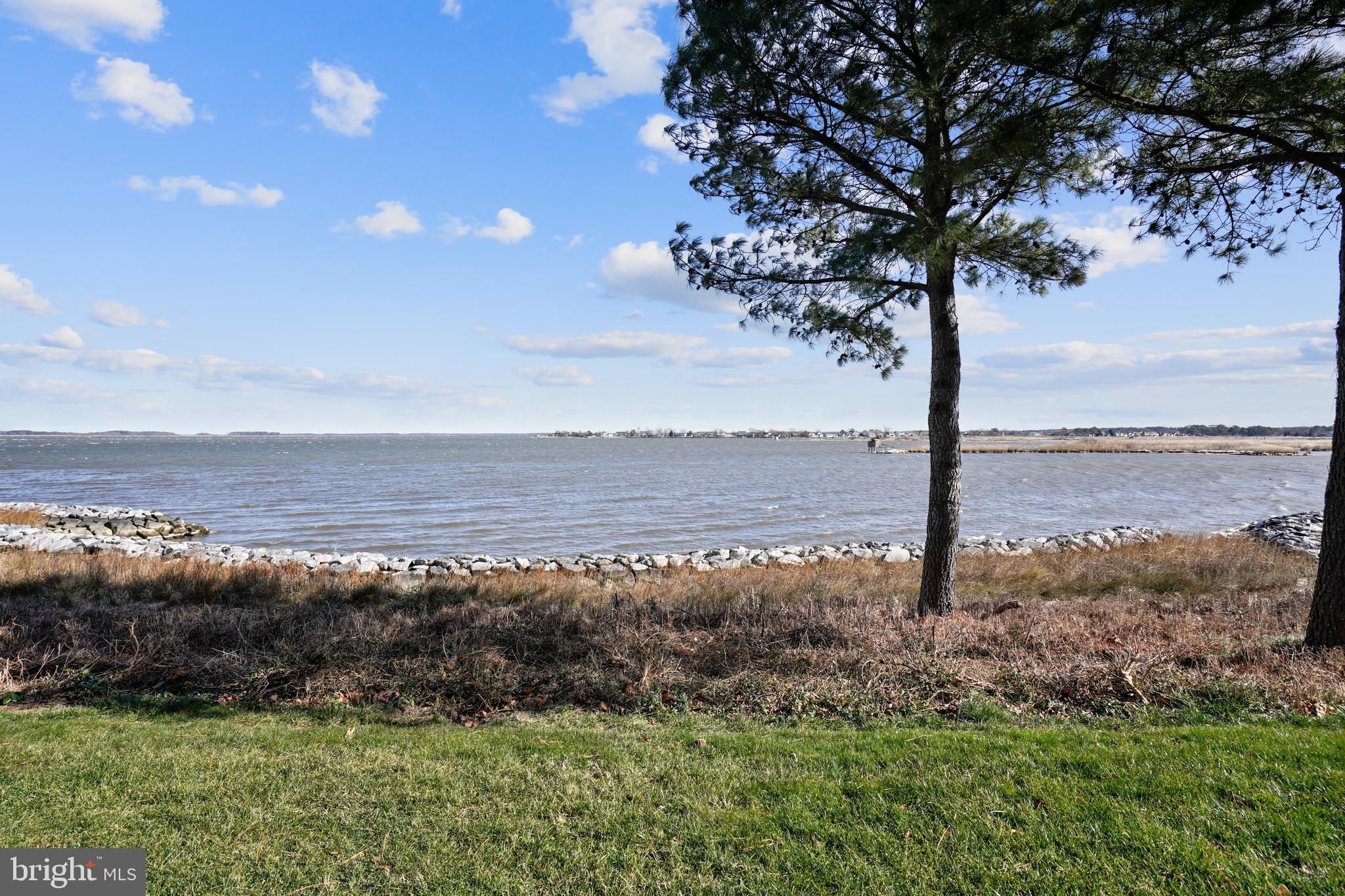 NARROWS POINTE - Residential