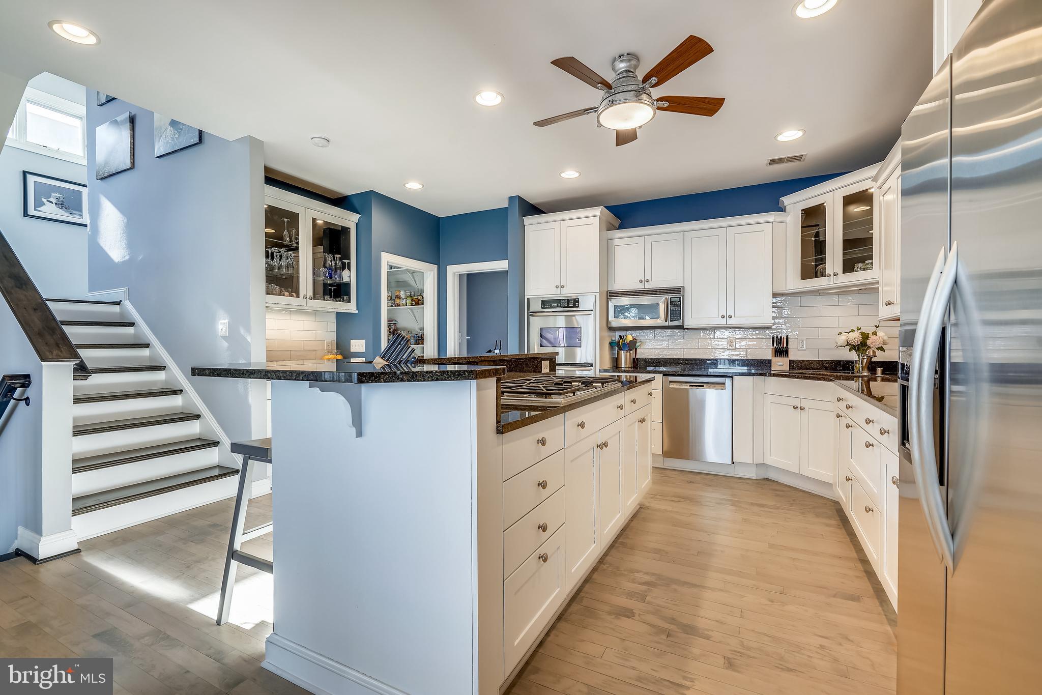 NARROWS POINTE - Residential