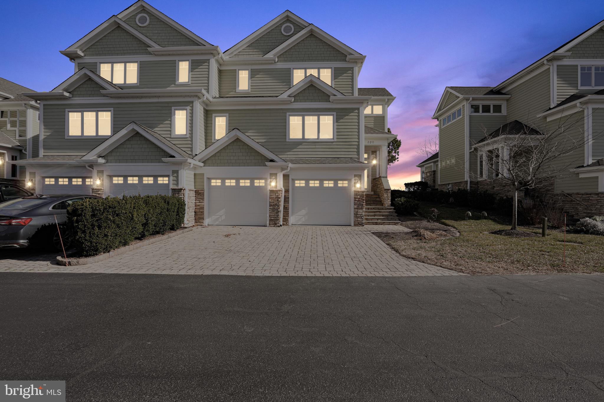 NARROWS POINTE - Residential