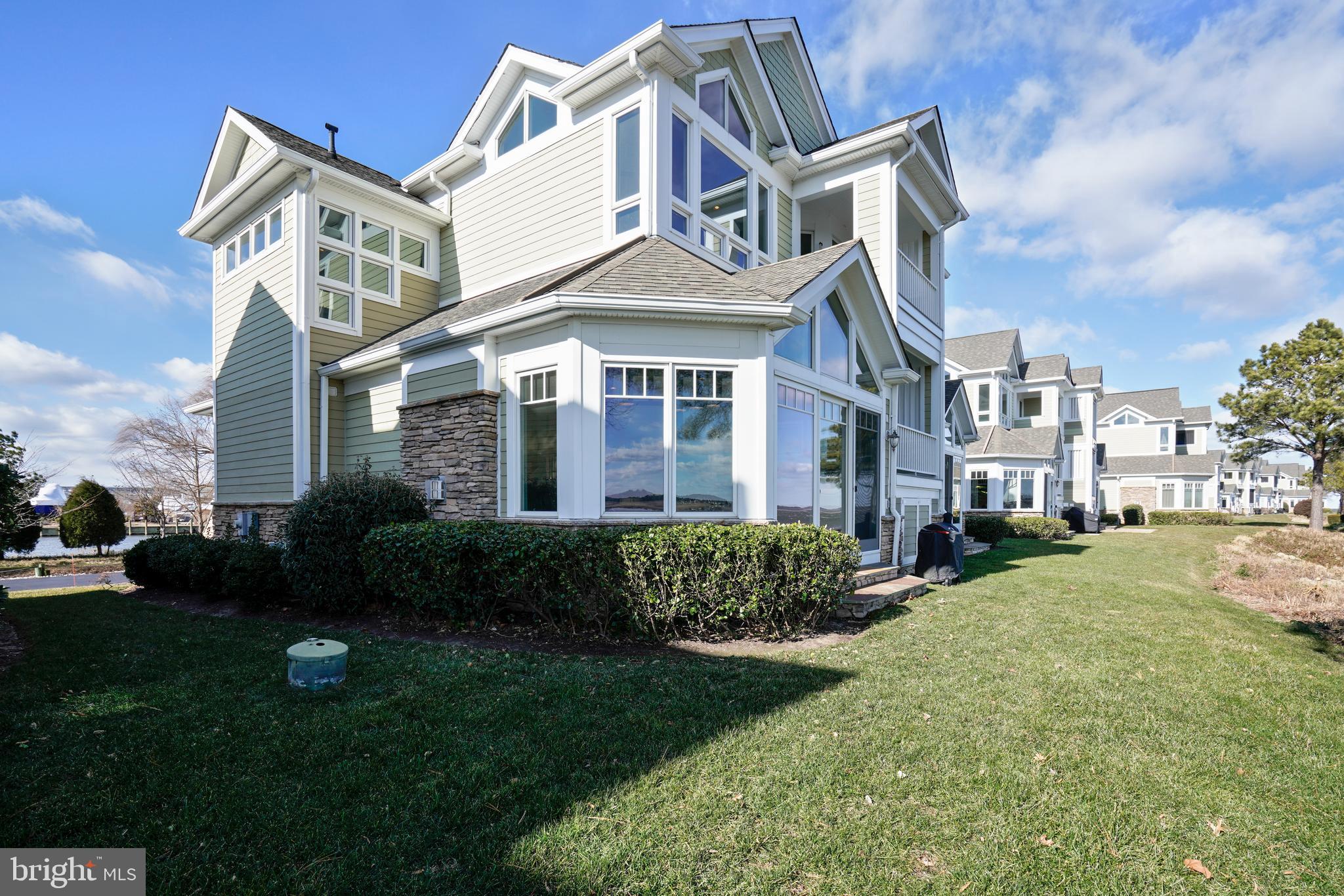 NARROWS POINTE - Residential