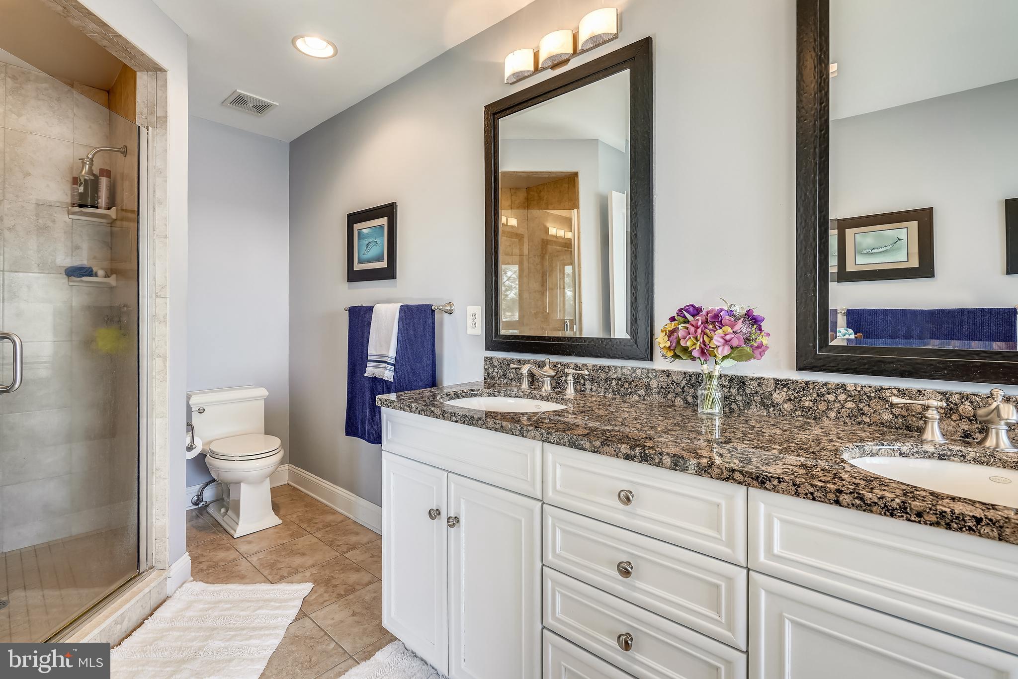 NARROWS POINTE - Residential