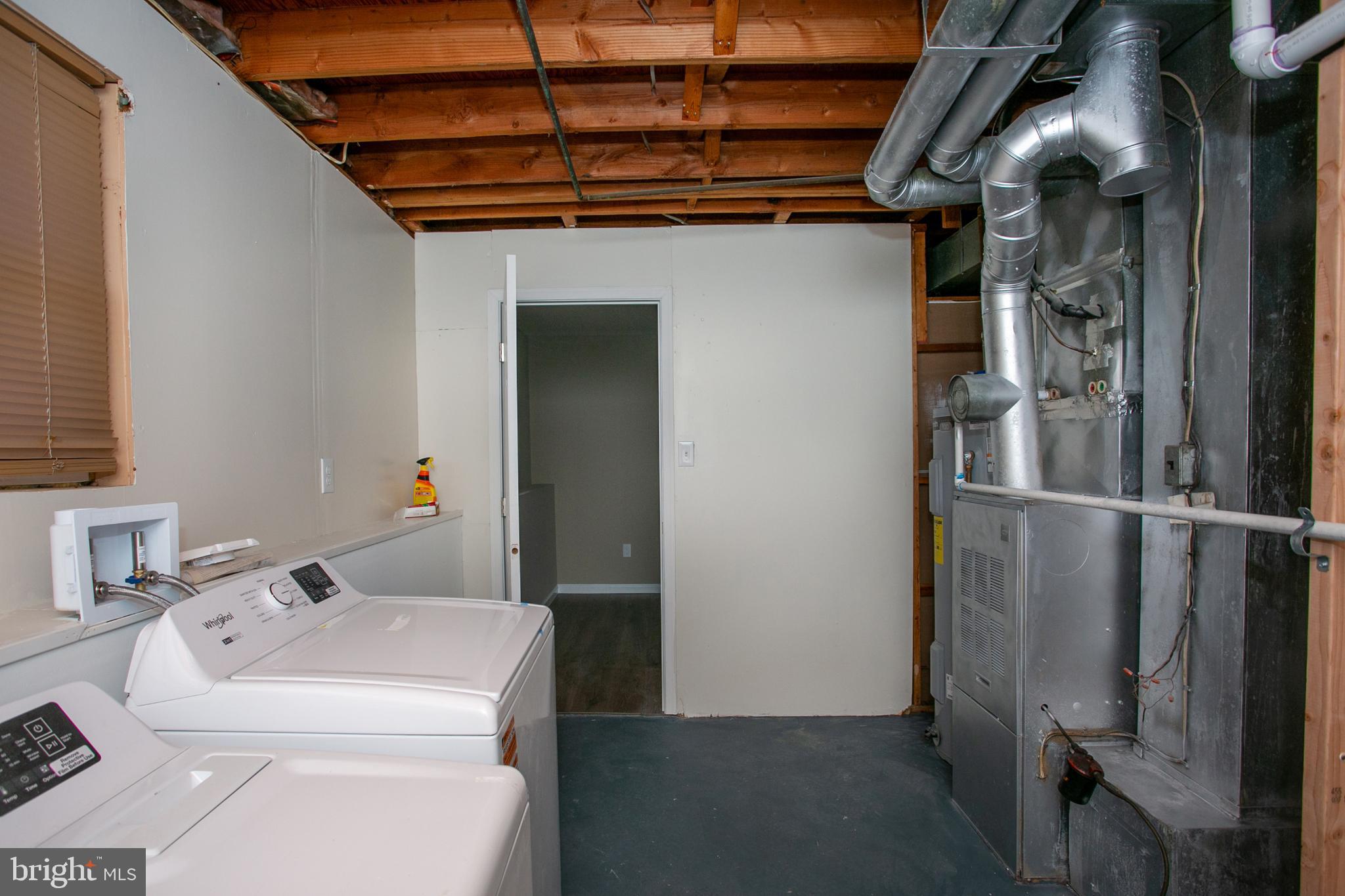 POMFRET ESTATES - Residential