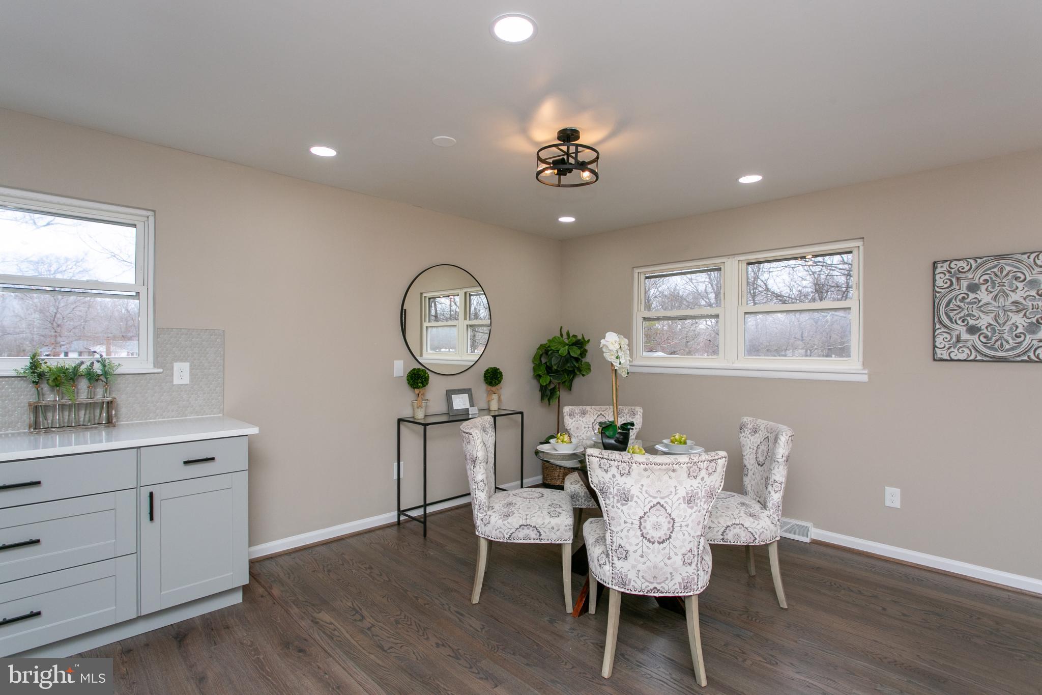 POMFRET ESTATES - Residential