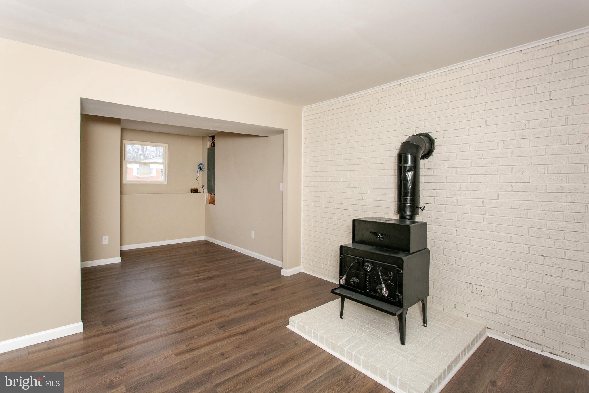 POMFRET ESTATES - Residential