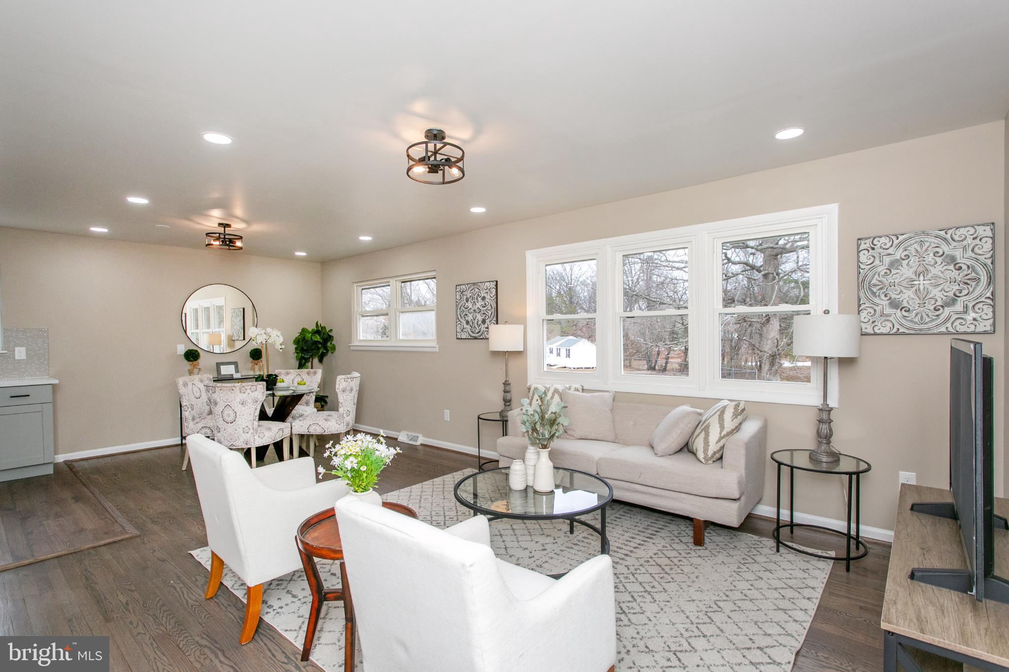 POMFRET ESTATES - Residential