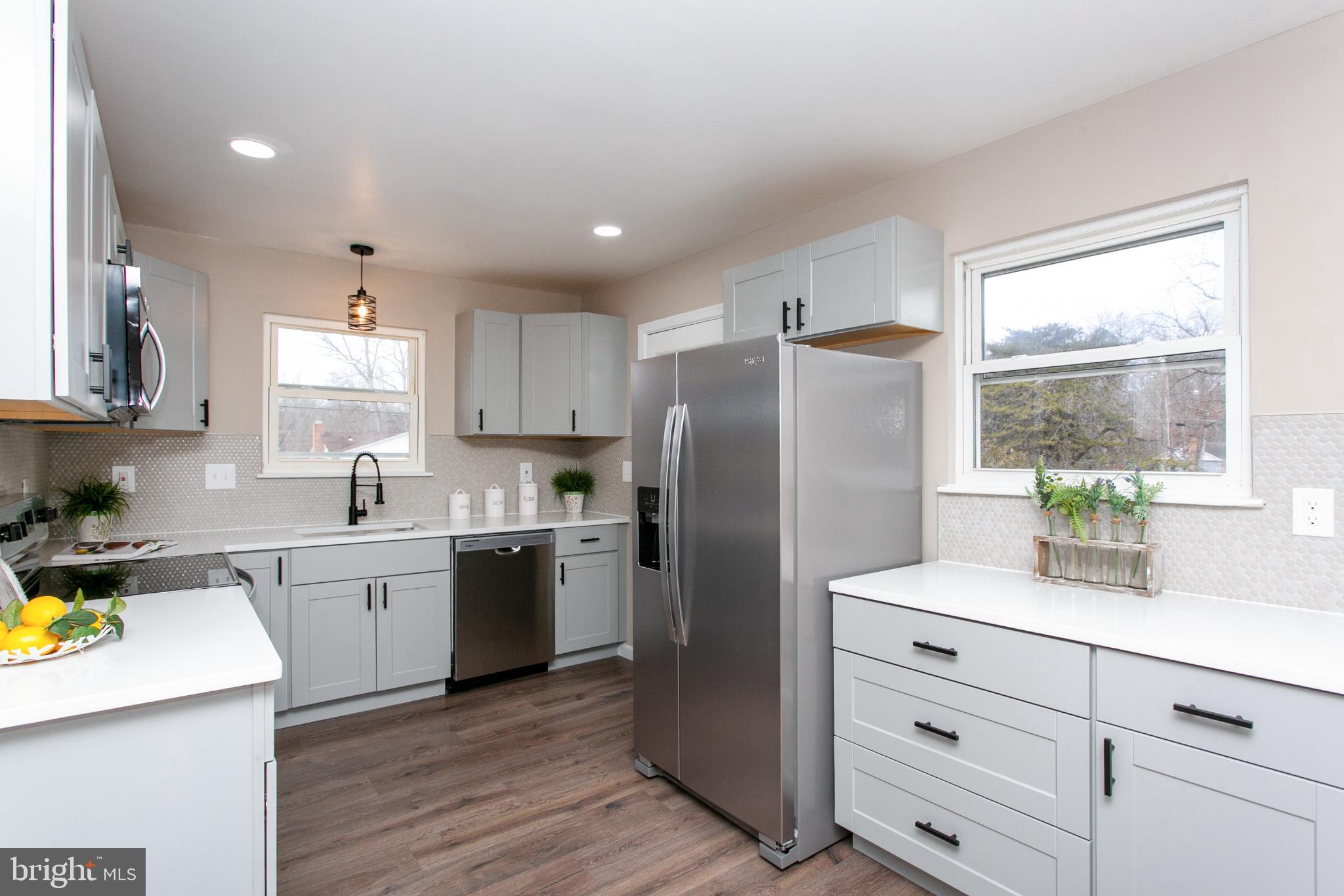 POMFRET ESTATES - Residential