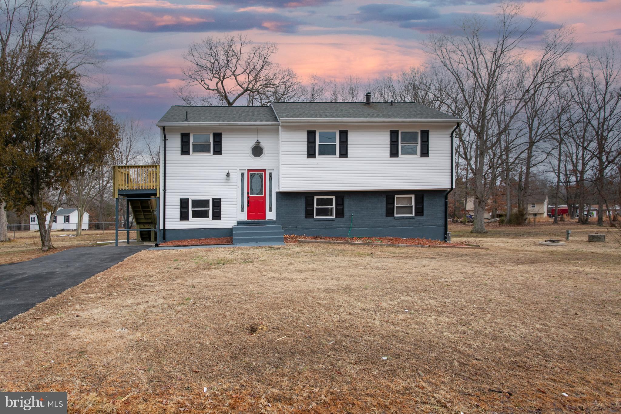 POMFRET ESTATES - Residential