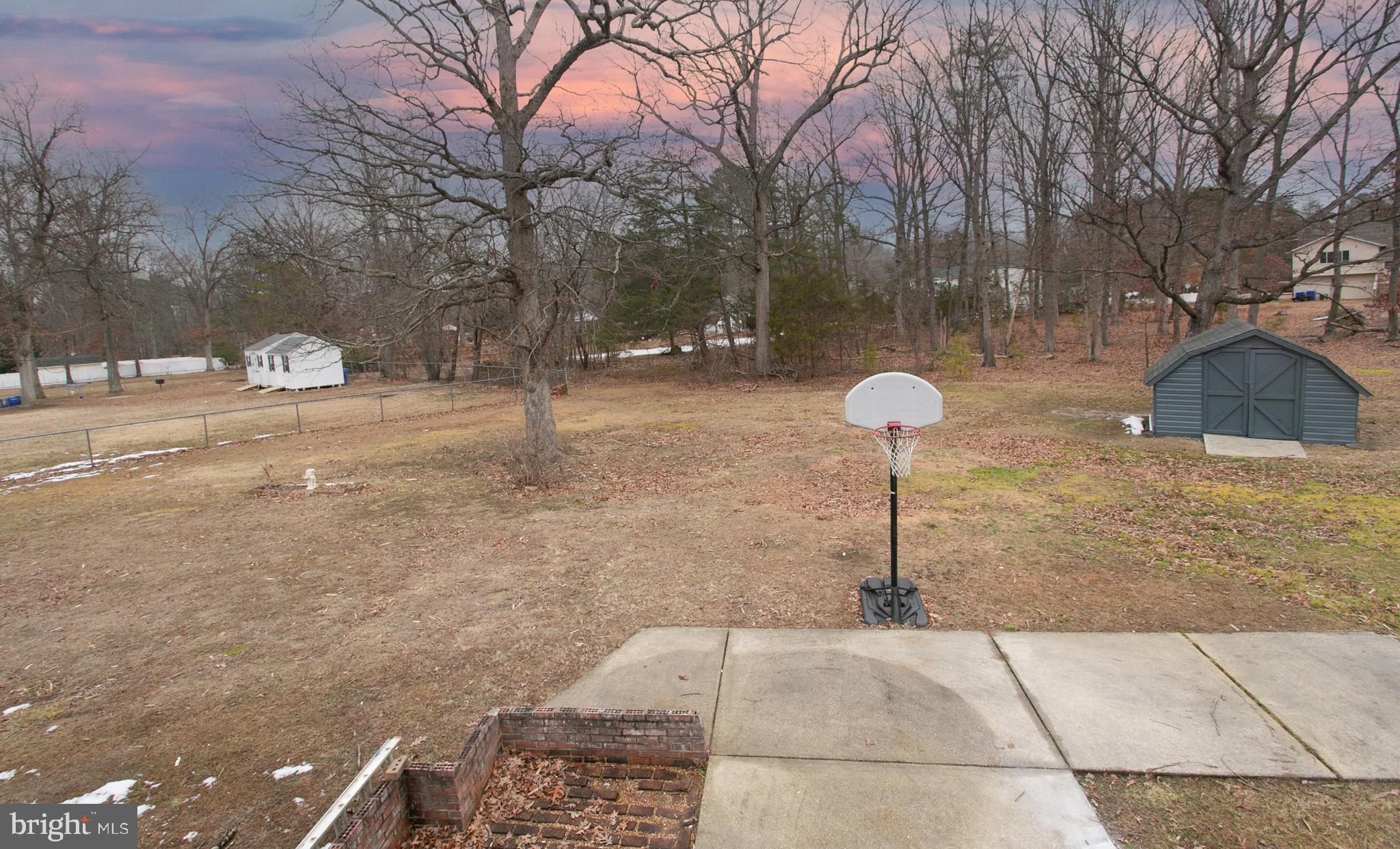 POMFRET ESTATES - Residential