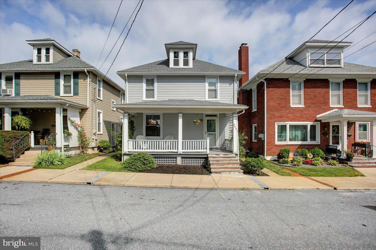 305 WALNUT STREET
