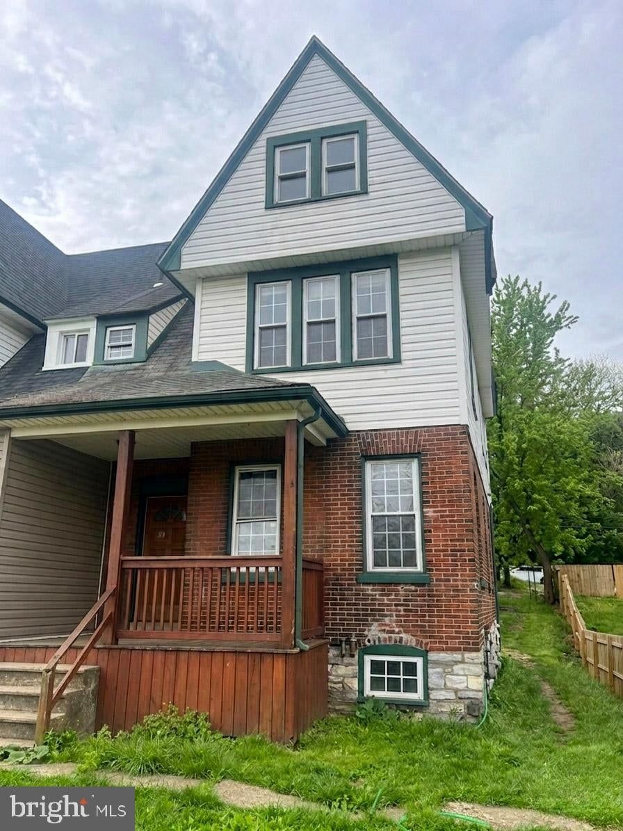 30 OAK STREET
