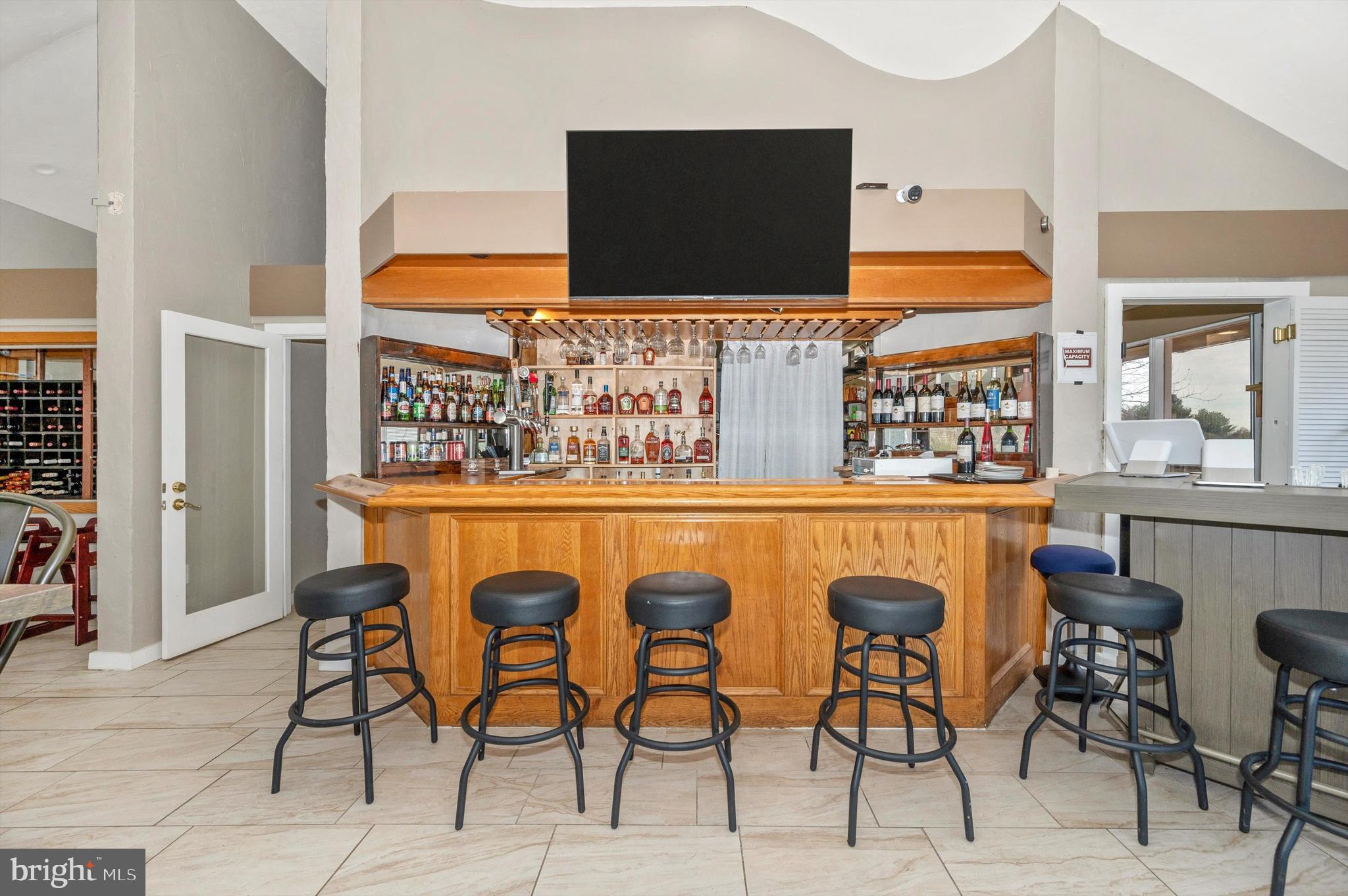 WESTWINDS - Commercial Sale