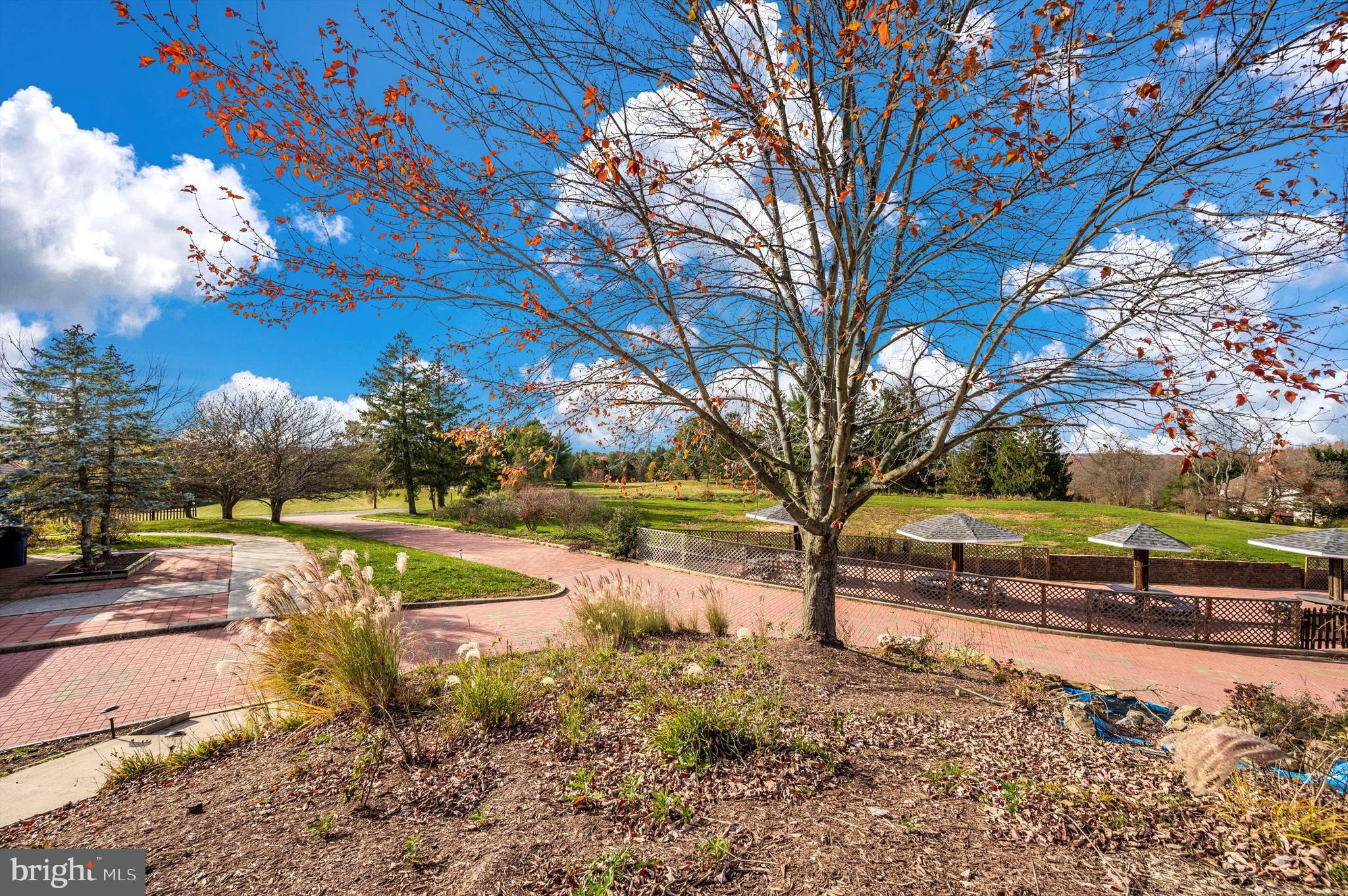 WESTWINDS - Commercial Sale