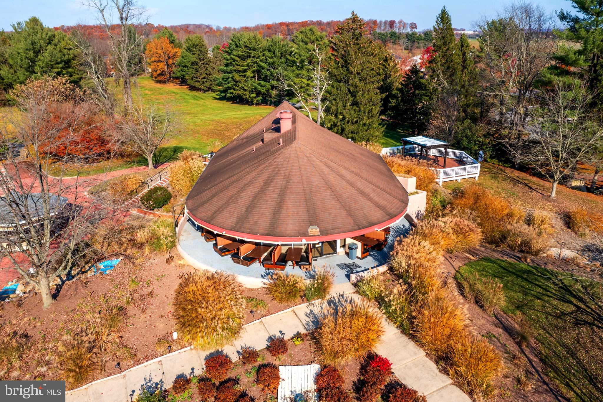 WESTWINDS - Commercial Sale