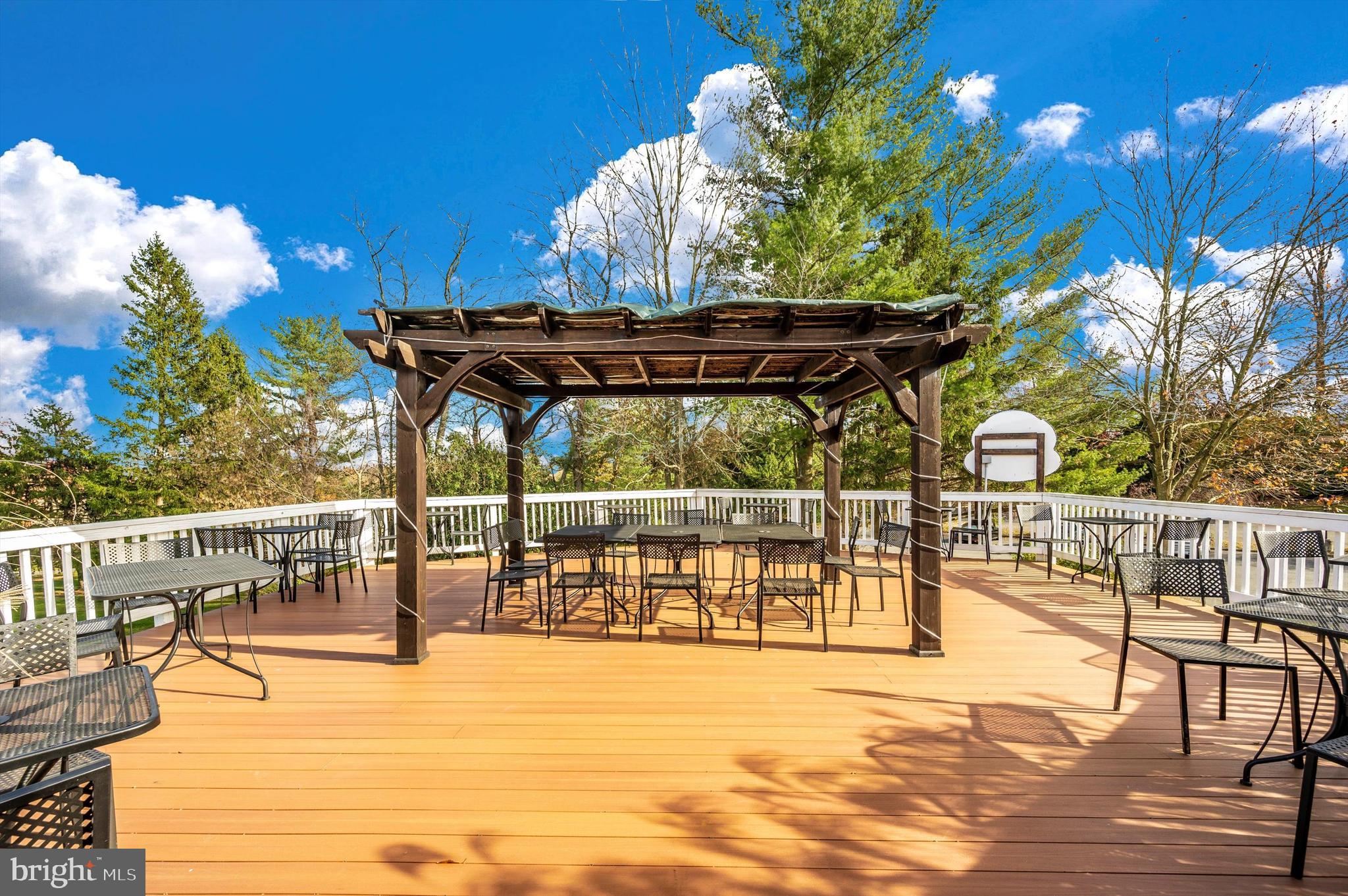 WESTWINDS - Commercial Sale