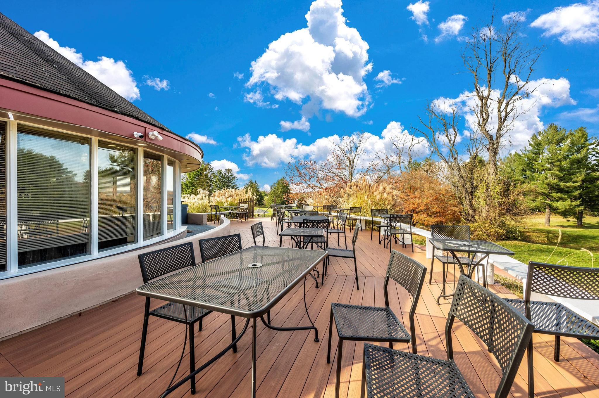 WESTWINDS - Commercial Sale