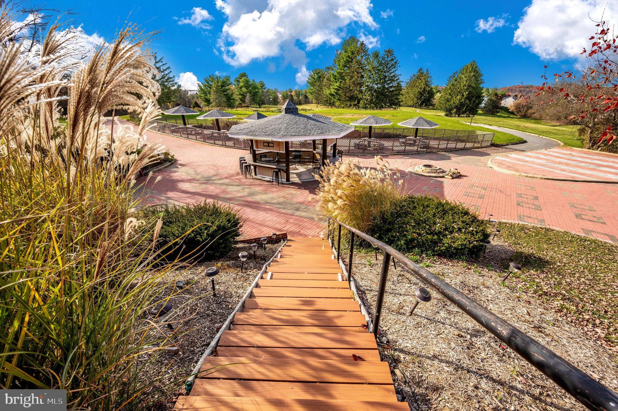 WESTWINDS - Commercial Sale