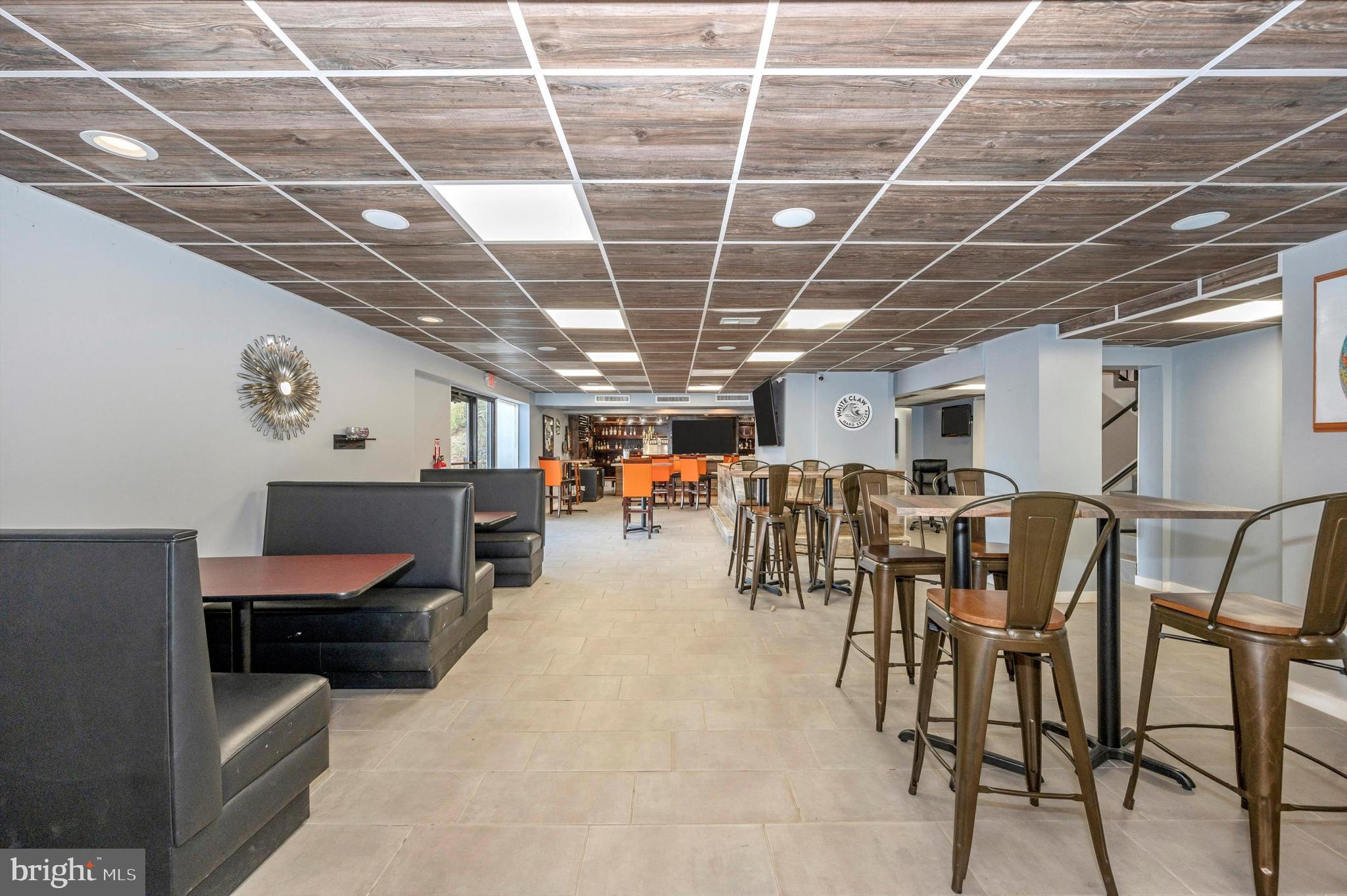 WESTWINDS - Commercial Sale