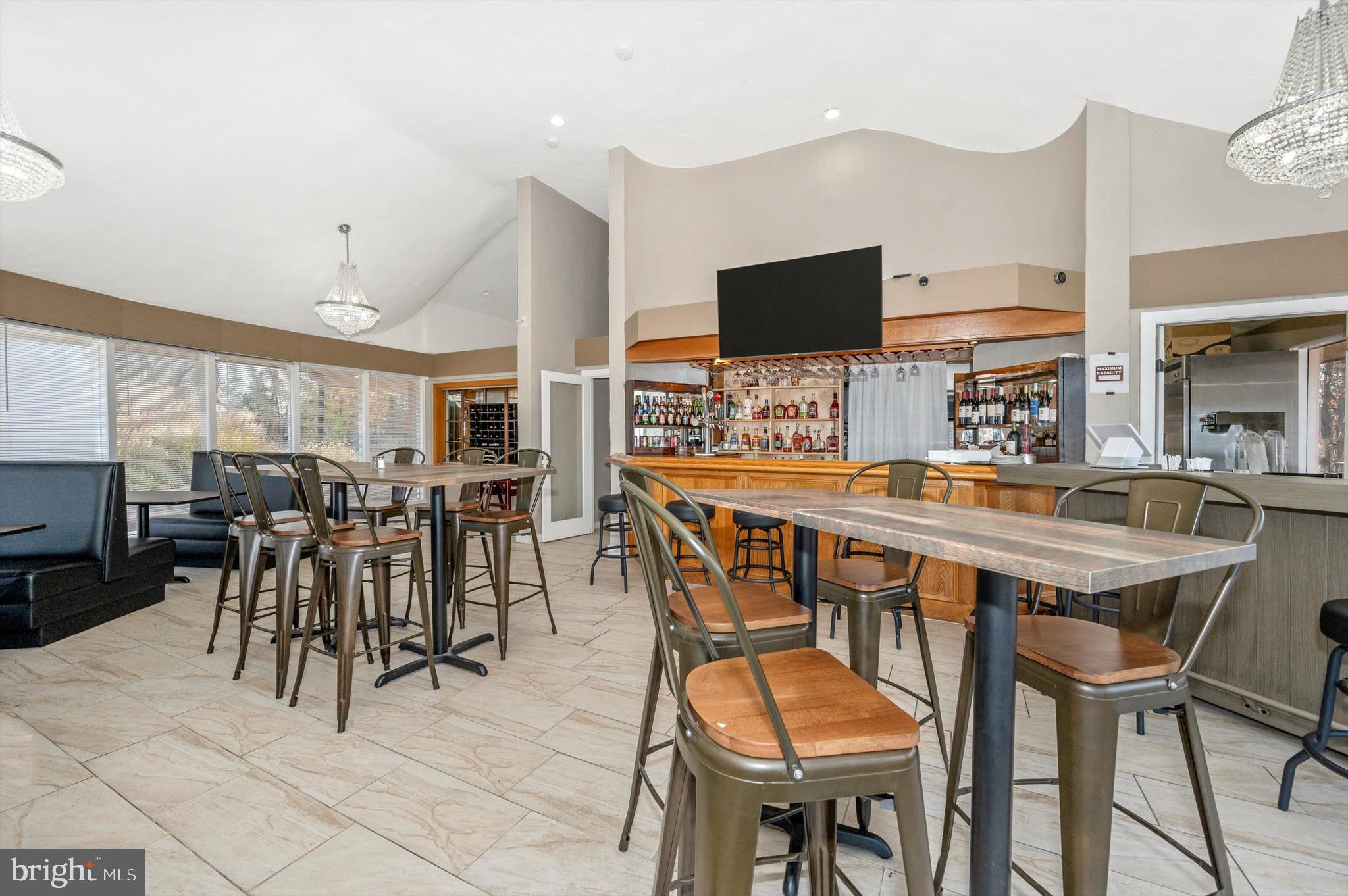 WESTWINDS - Commercial Sale