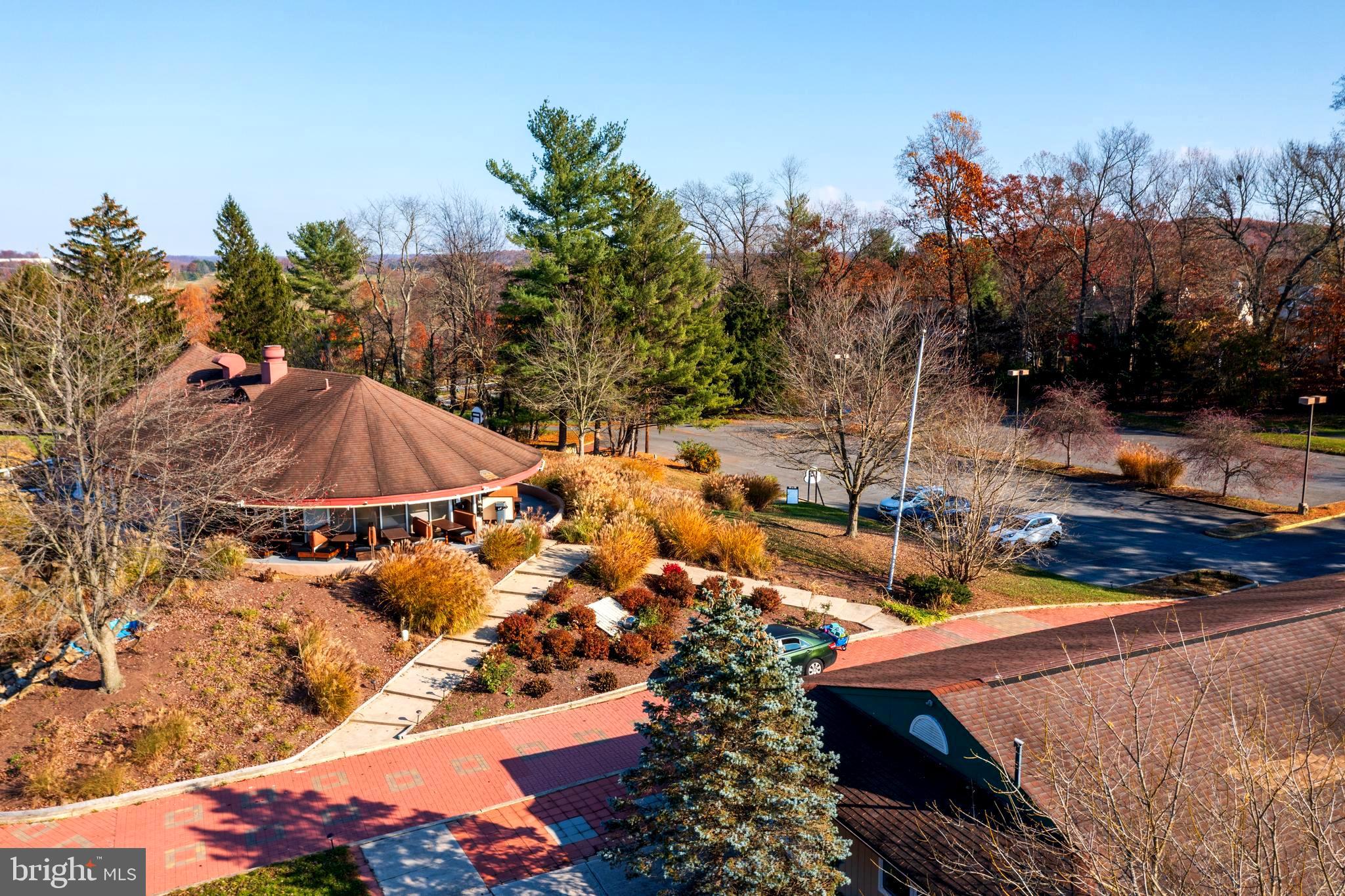 WESTWINDS - Commercial Sale