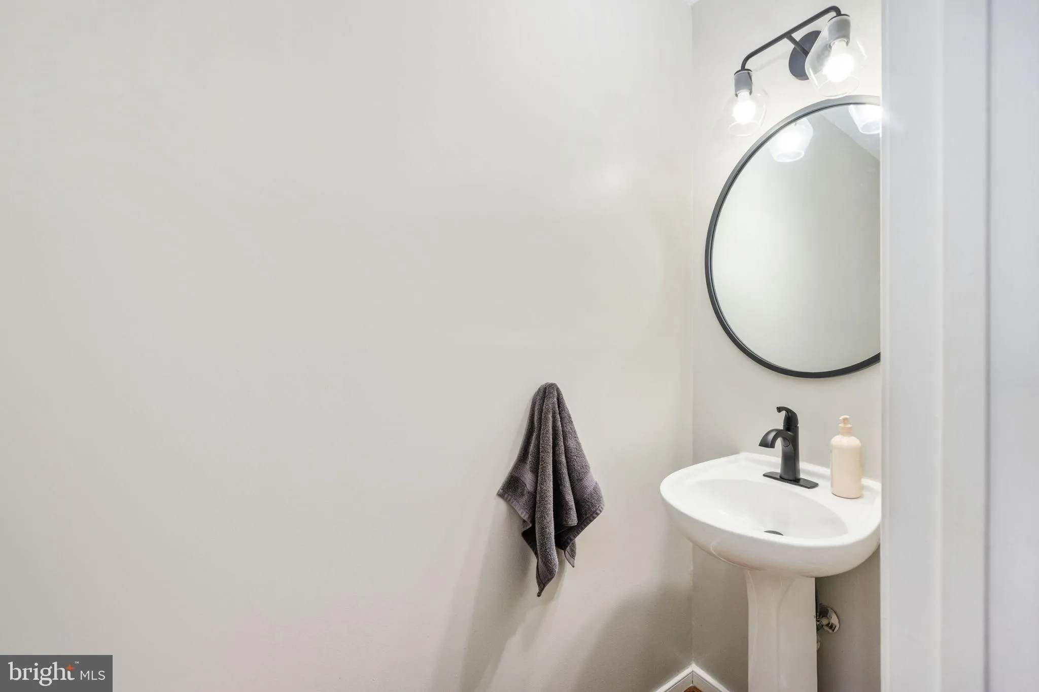 Fredericksburg, Virginia 22405, United States, 4 Bedrooms Bedrooms, ,4 BathroomsBathrooms,Residential,Coming Soon,95183