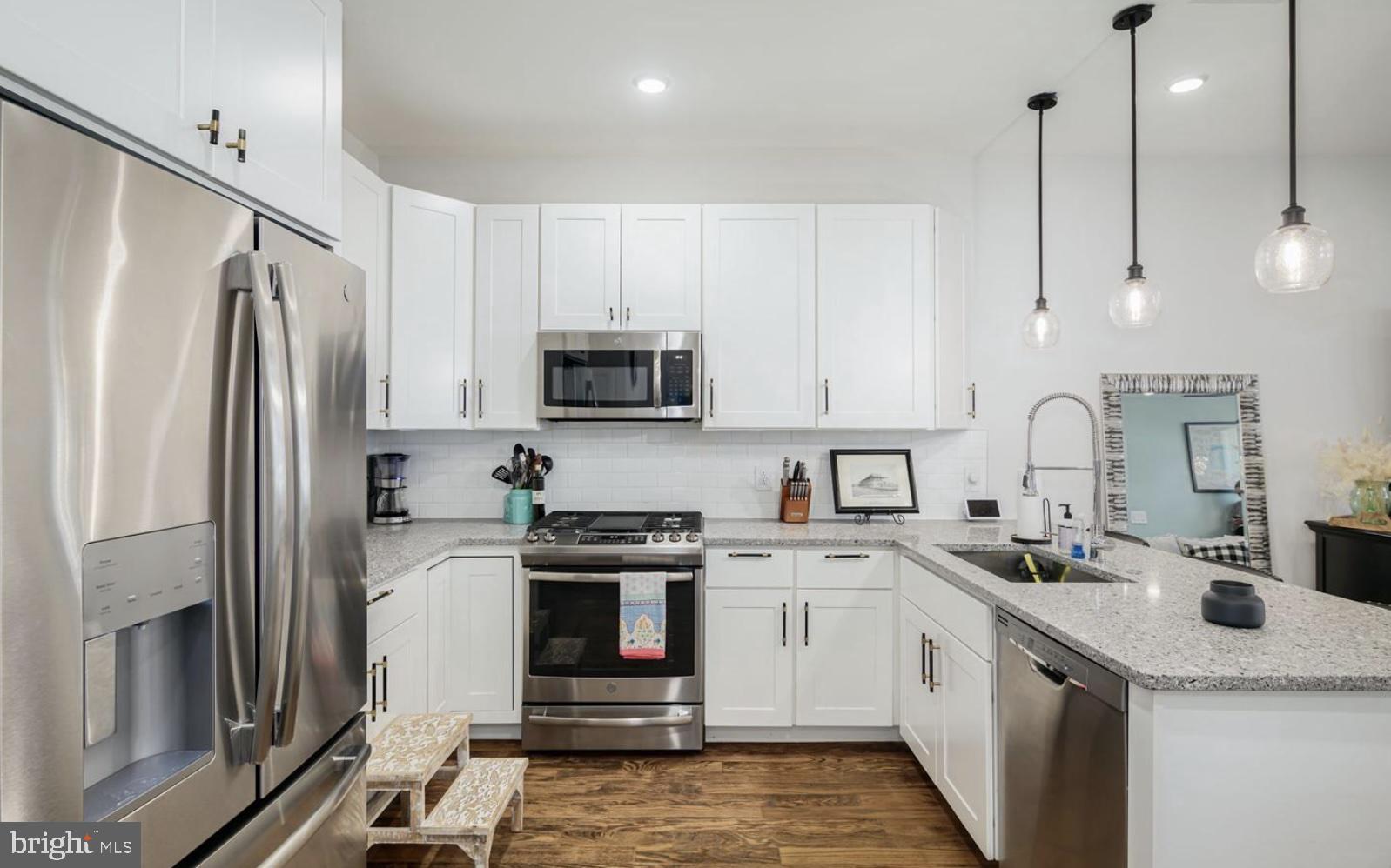 FISHTOWN - Residential Lease