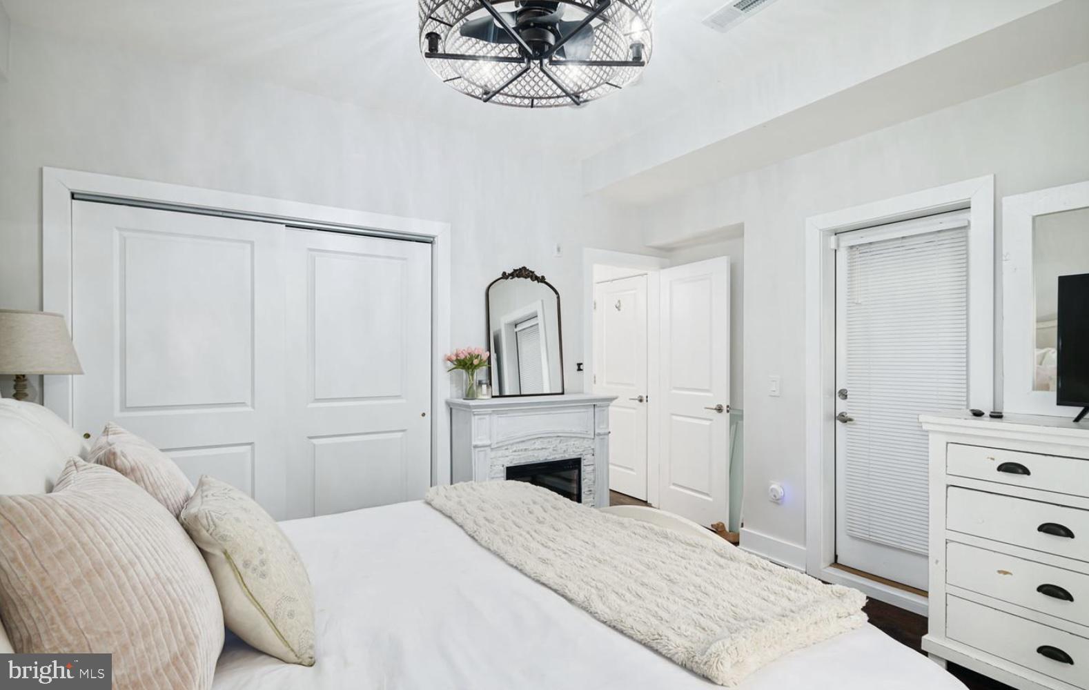 FISHTOWN - Residential Lease