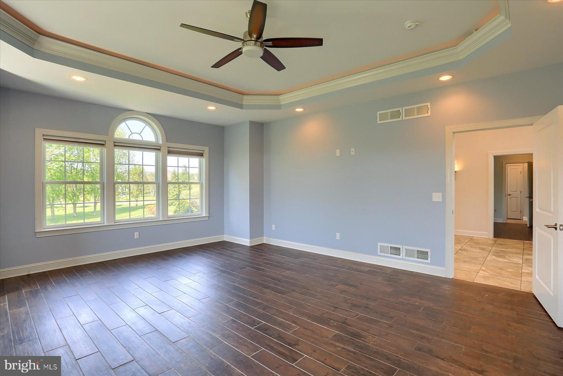 RICH VALLEY MANOR - Residential