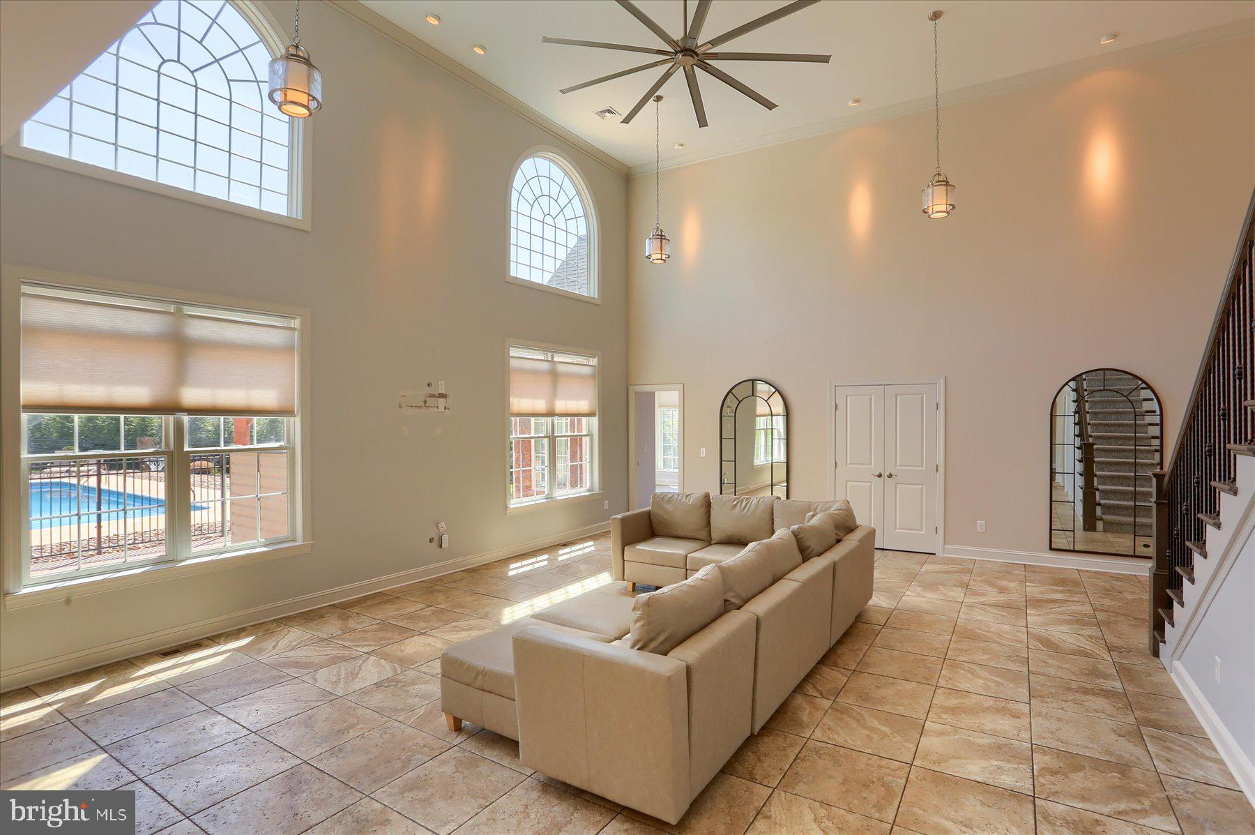 RICH VALLEY MANOR - Residential