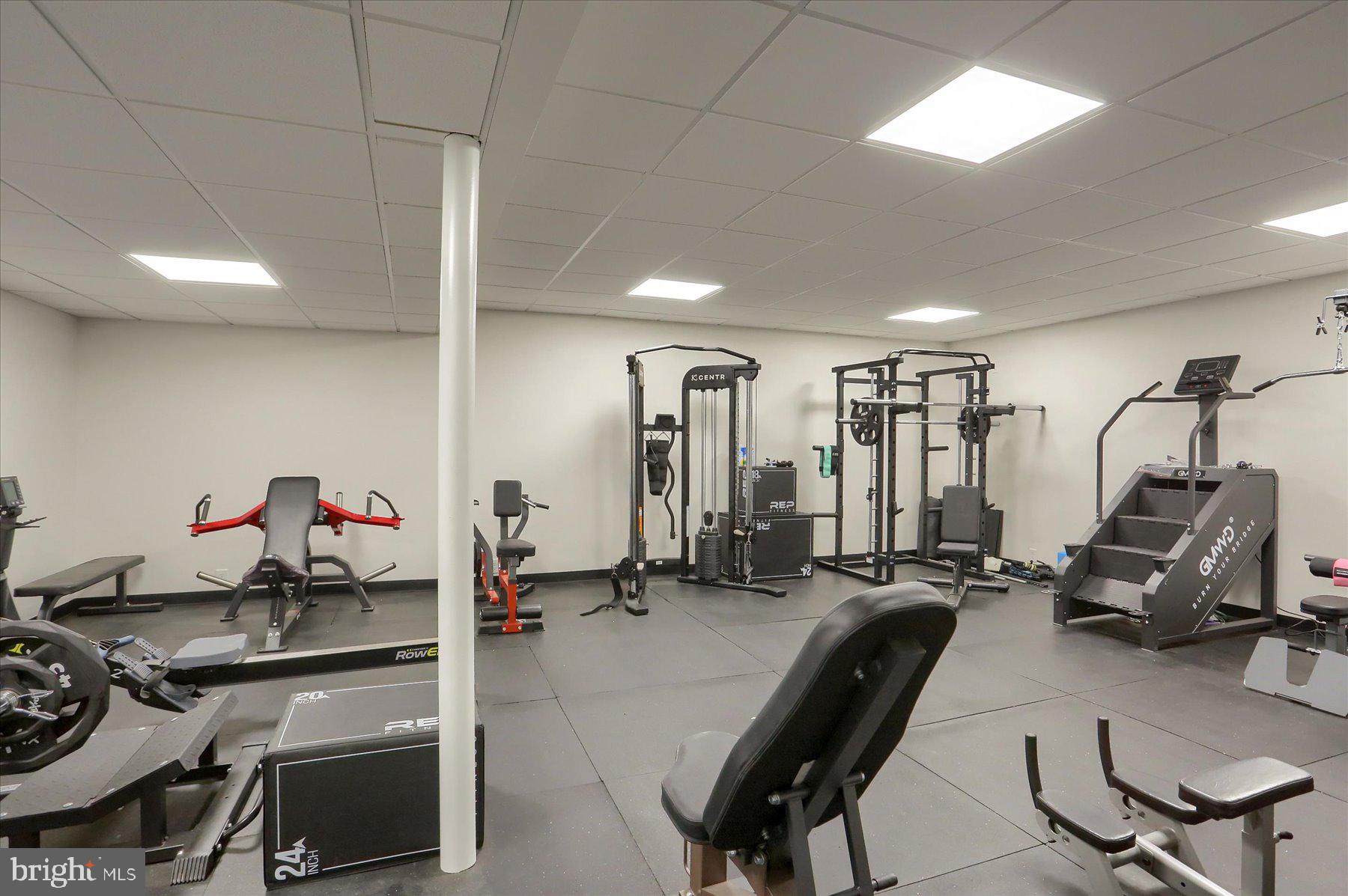 RICH VALLEY MANOR - Residential