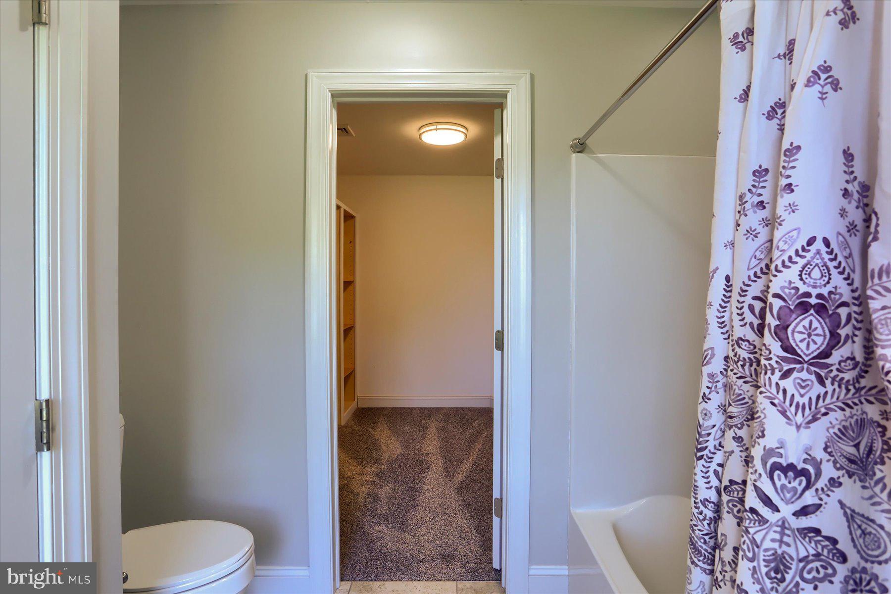 RICH VALLEY MANOR - Residential