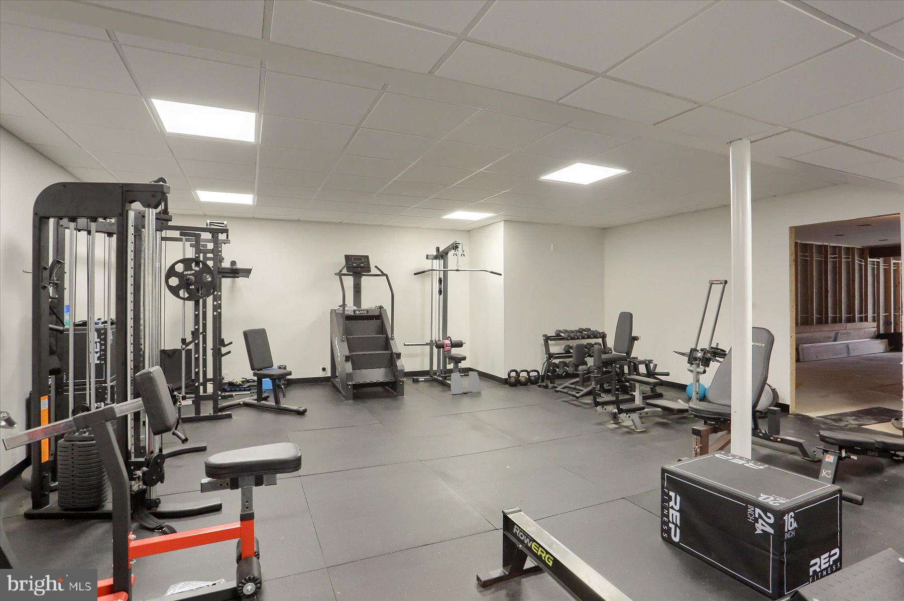 RICH VALLEY MANOR - Residential