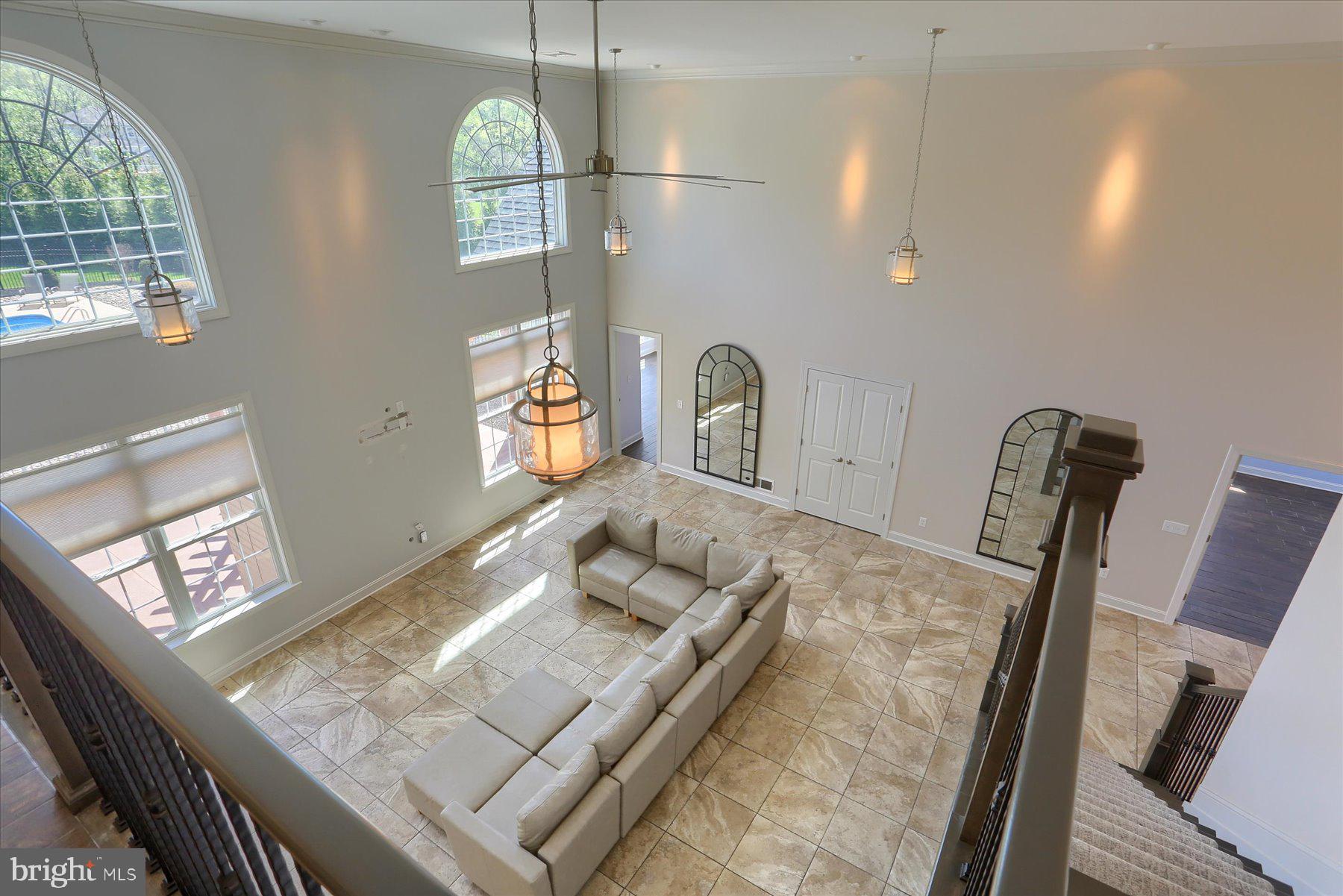 RICH VALLEY MANOR - Residential