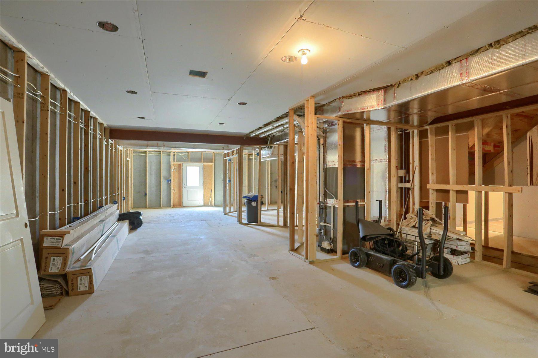 RICH VALLEY MANOR - Residential