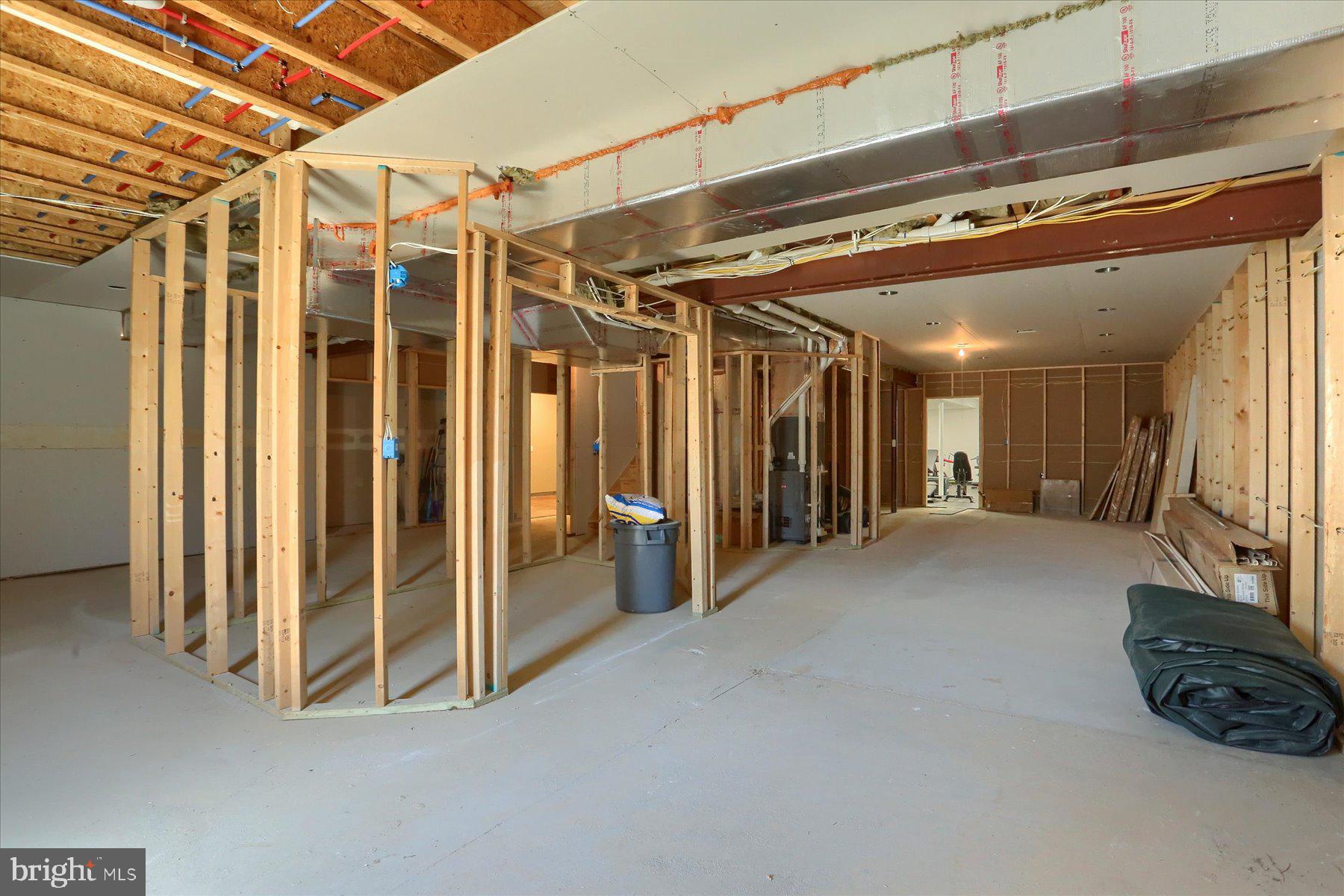 RICH VALLEY MANOR - Residential