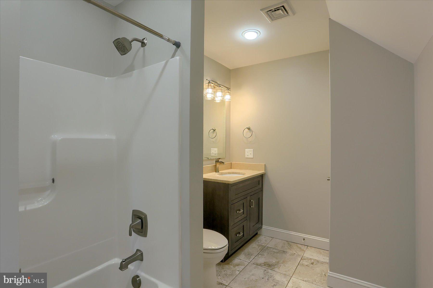 RICH VALLEY MANOR - Residential