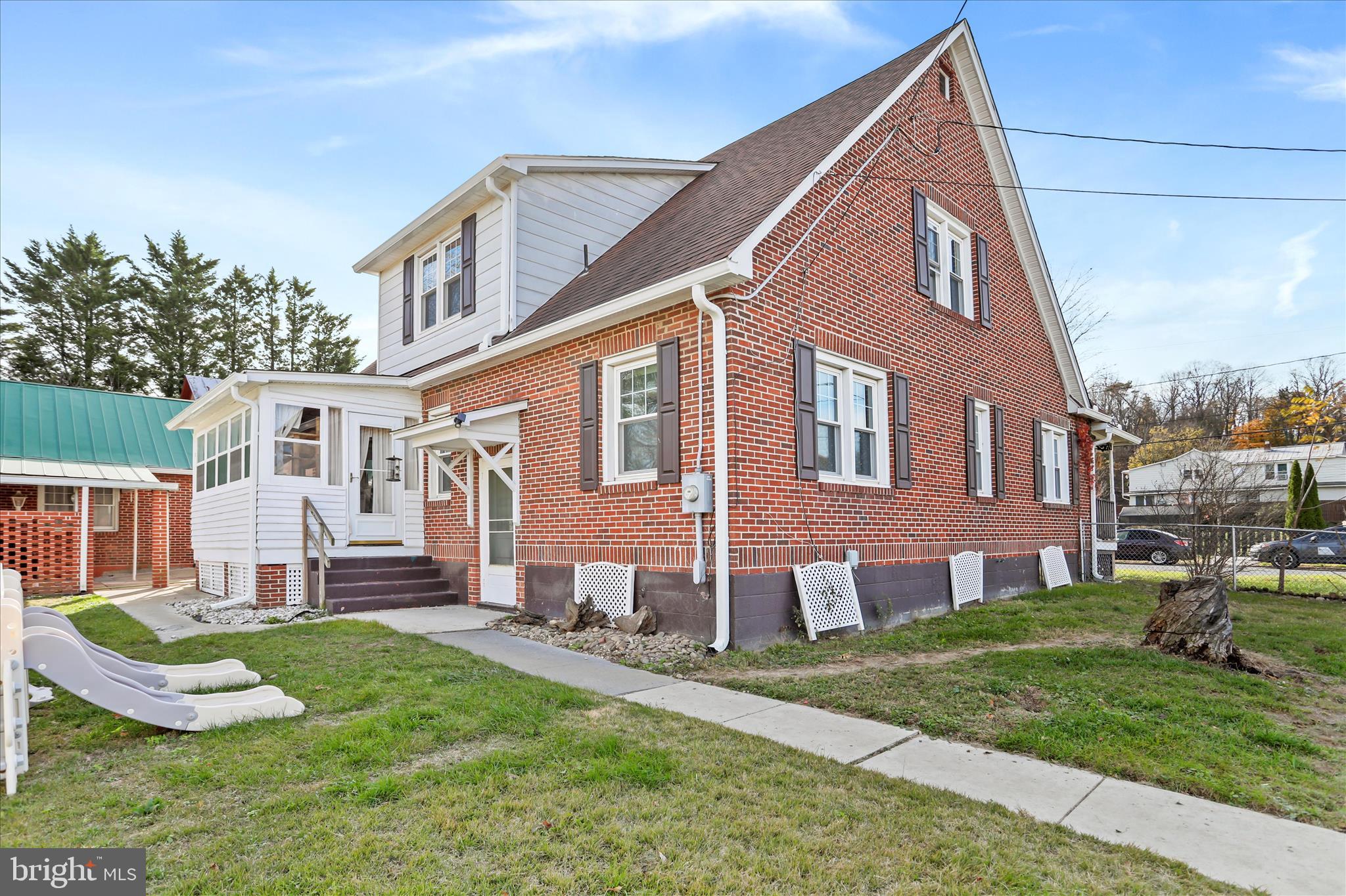 TOWN OF ROMNEY - Residential