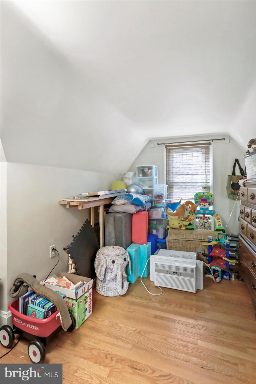 TOWN OF ROMNEY - Residential