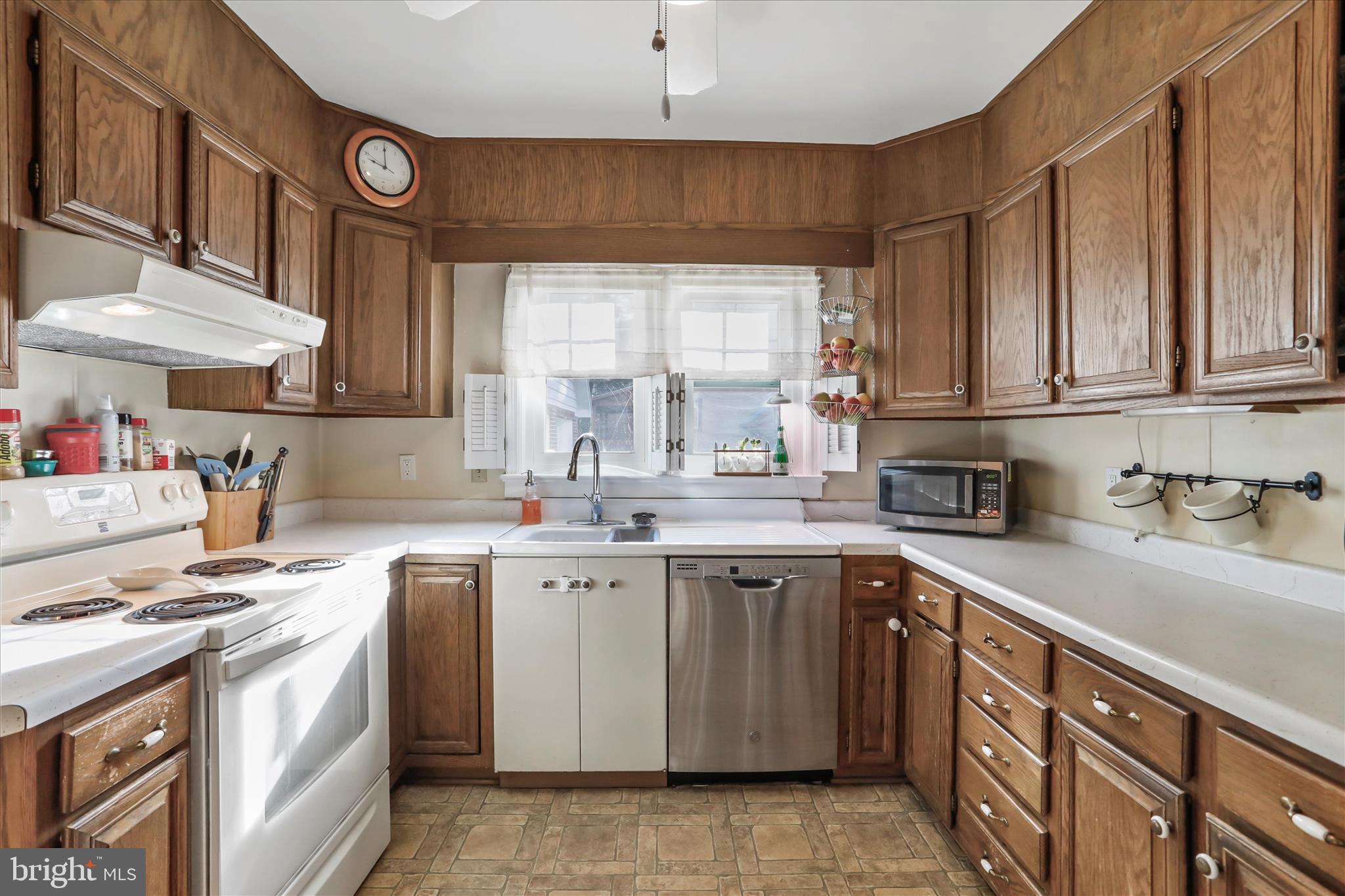 TOWN OF ROMNEY - Residential