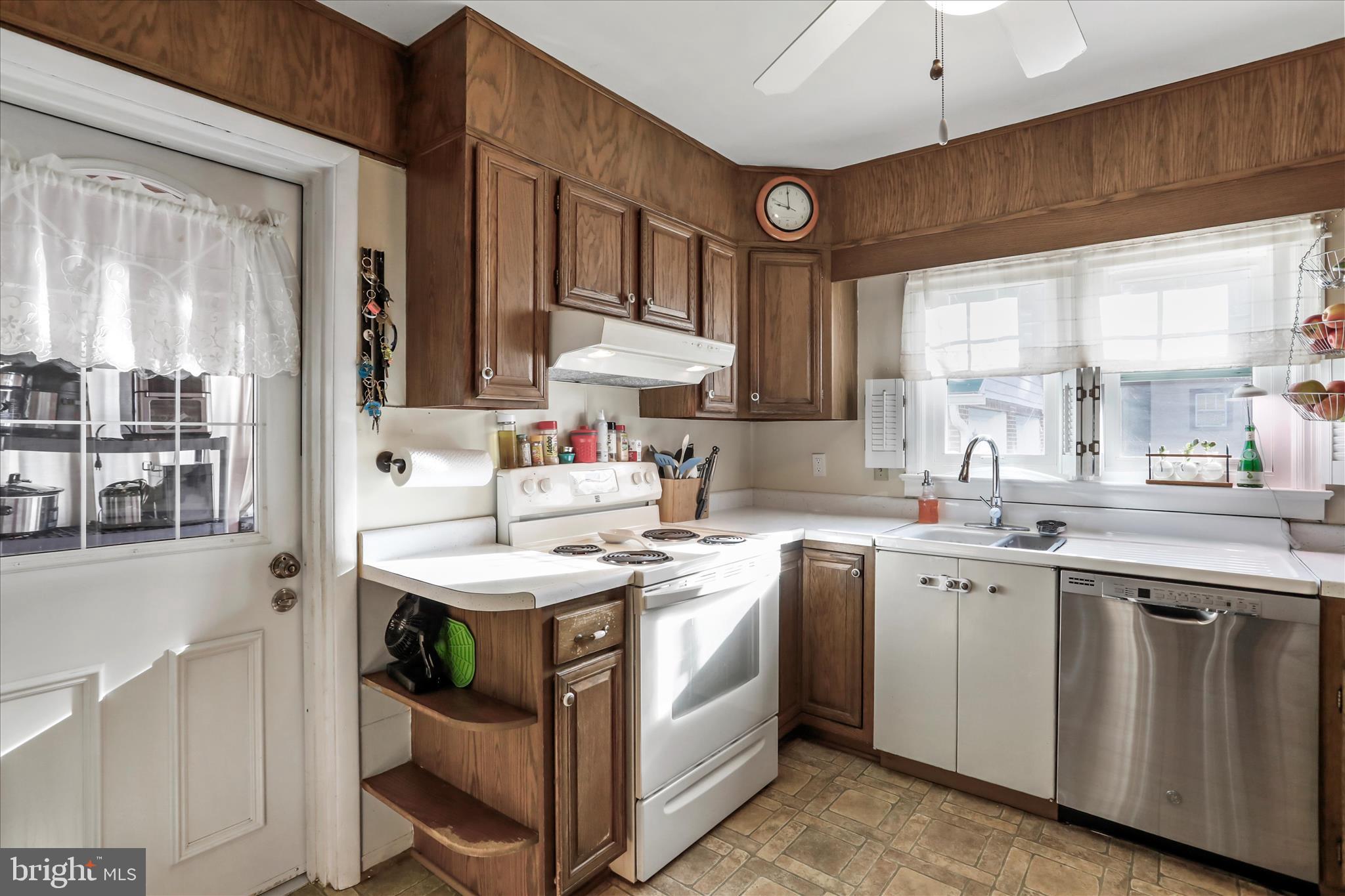 TOWN OF ROMNEY - Residential