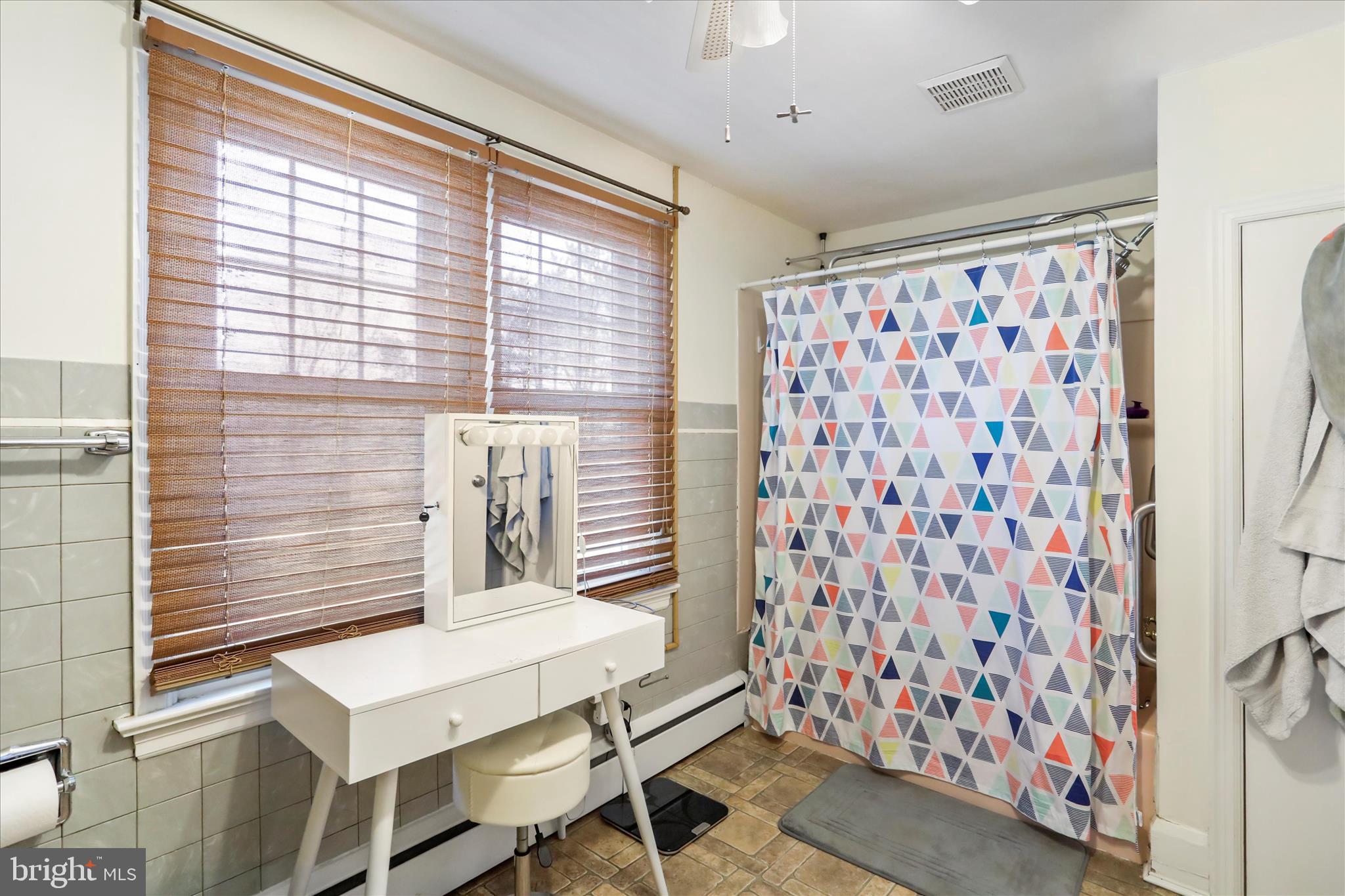 TOWN OF ROMNEY - Residential