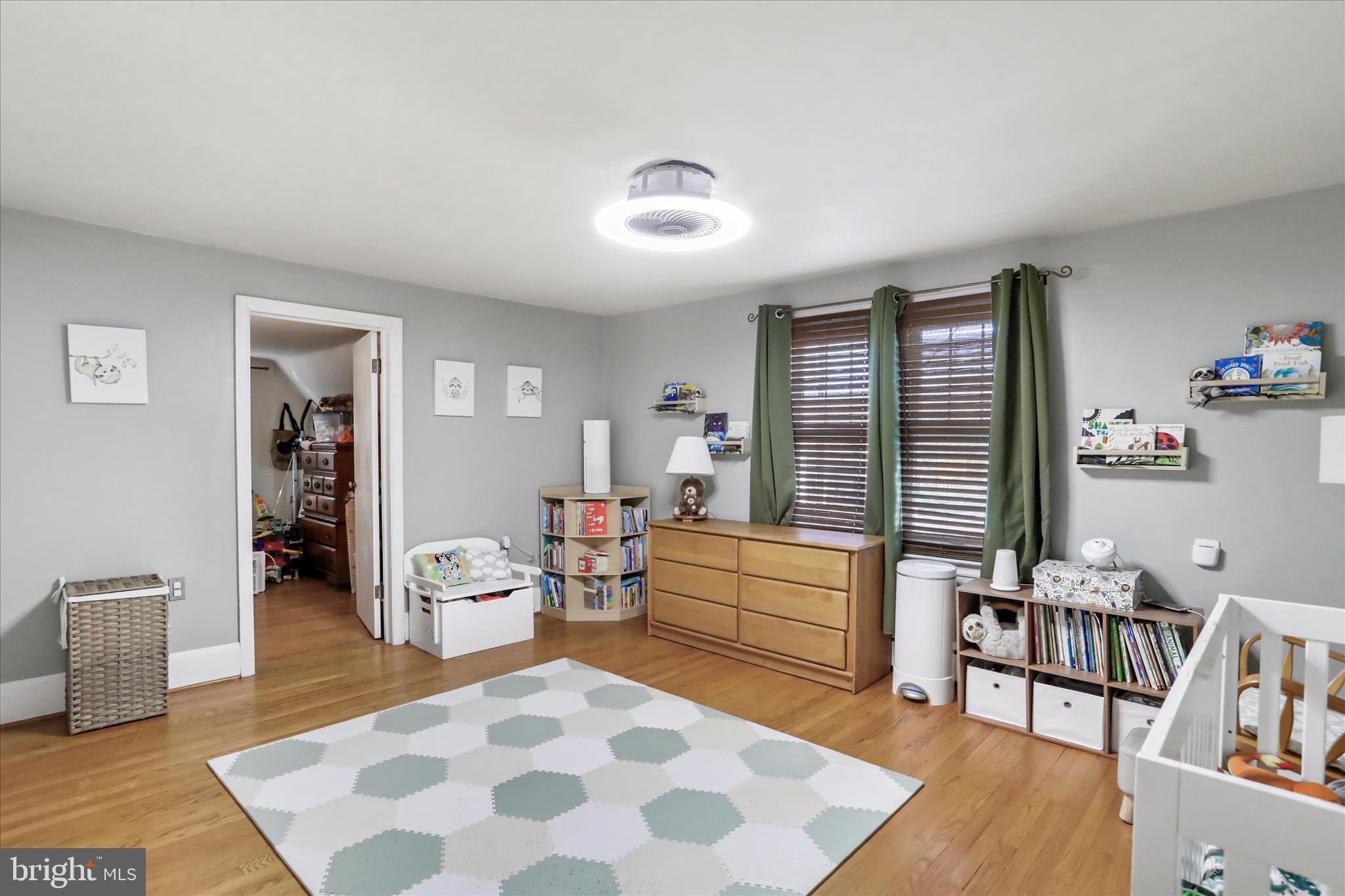 TOWN OF ROMNEY - Residential