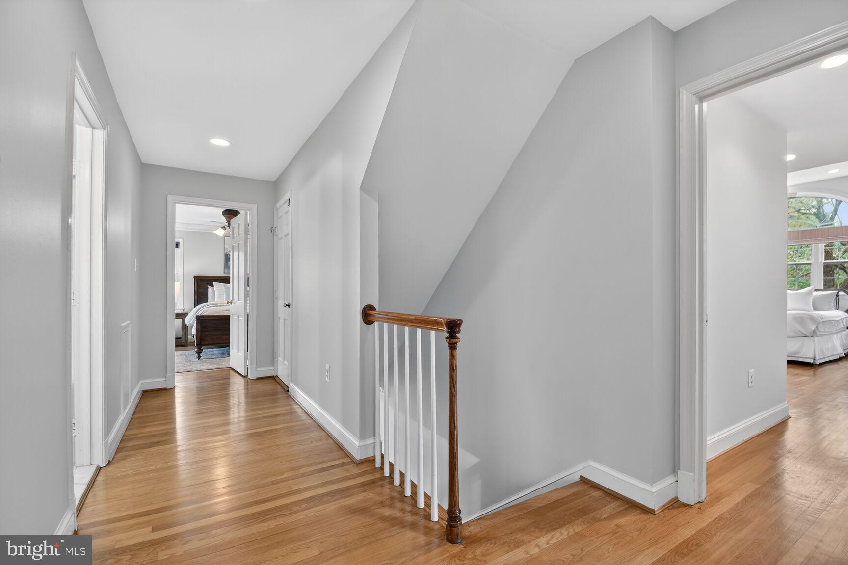 BRADLEY MANOR - Residential