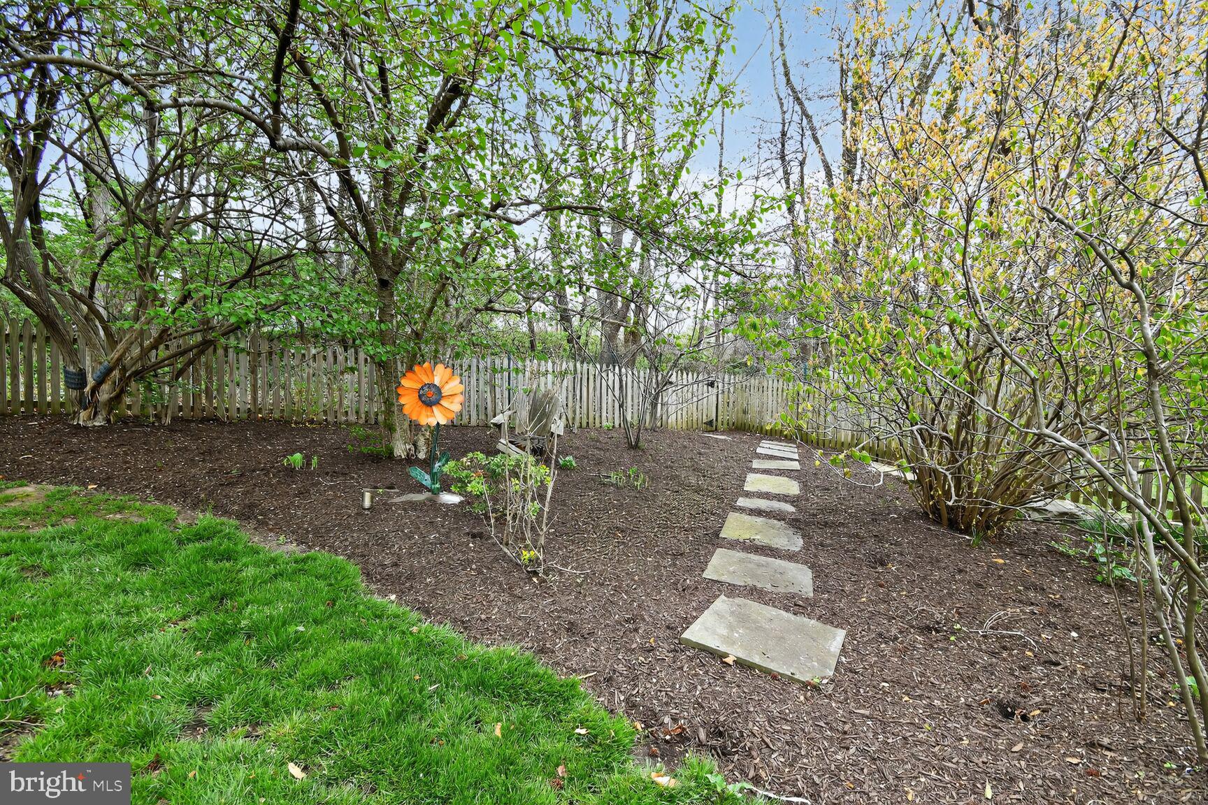 BRADLEY MANOR - Residential