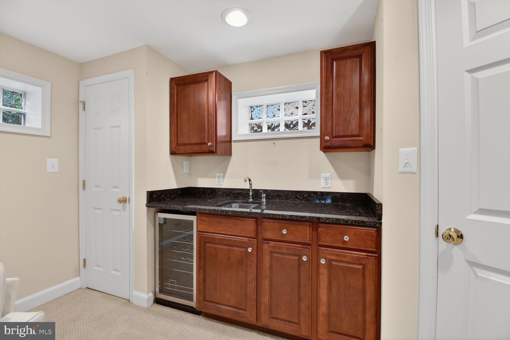 BRADLEY MANOR - Residential