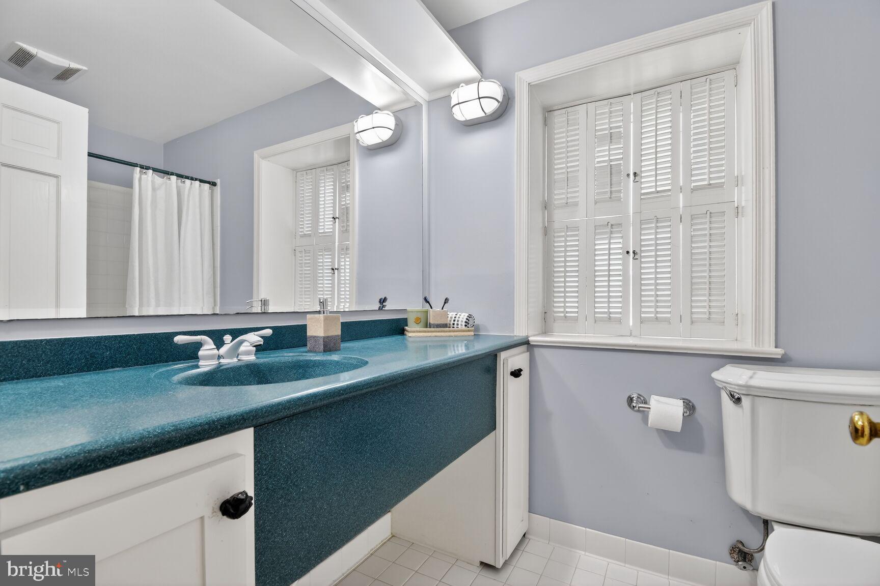 BRADLEY MANOR - Residential