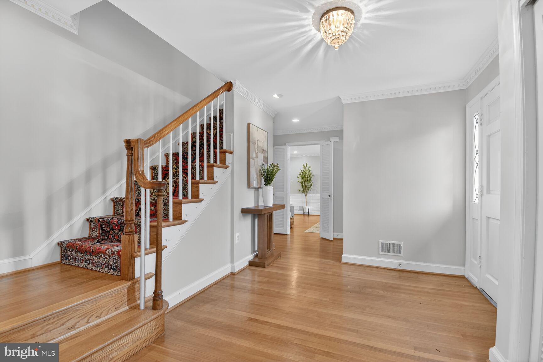 BRADLEY MANOR - Residential